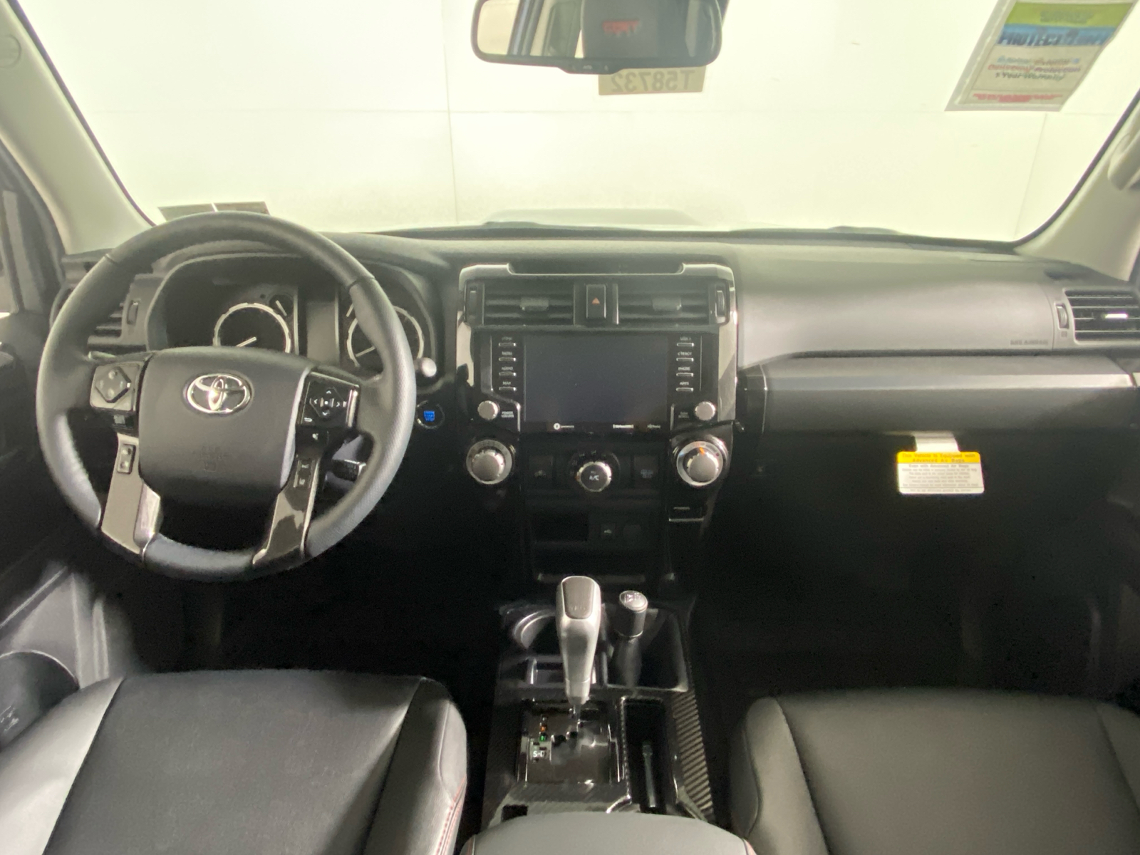 2024 Toyota 4Runner TRD Off-Road Premium 23