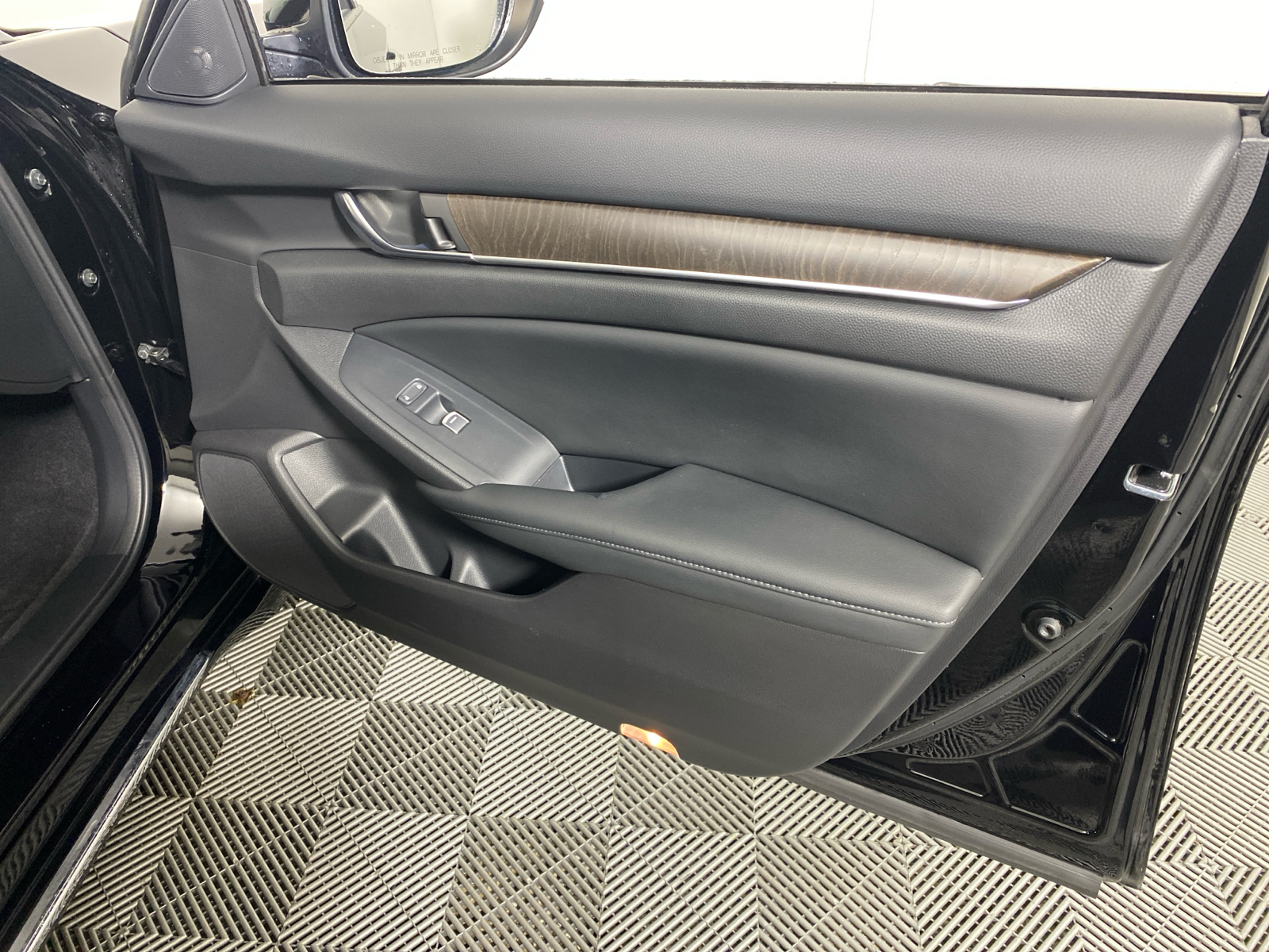 2018 Honda Accord Touring 2.0T 22