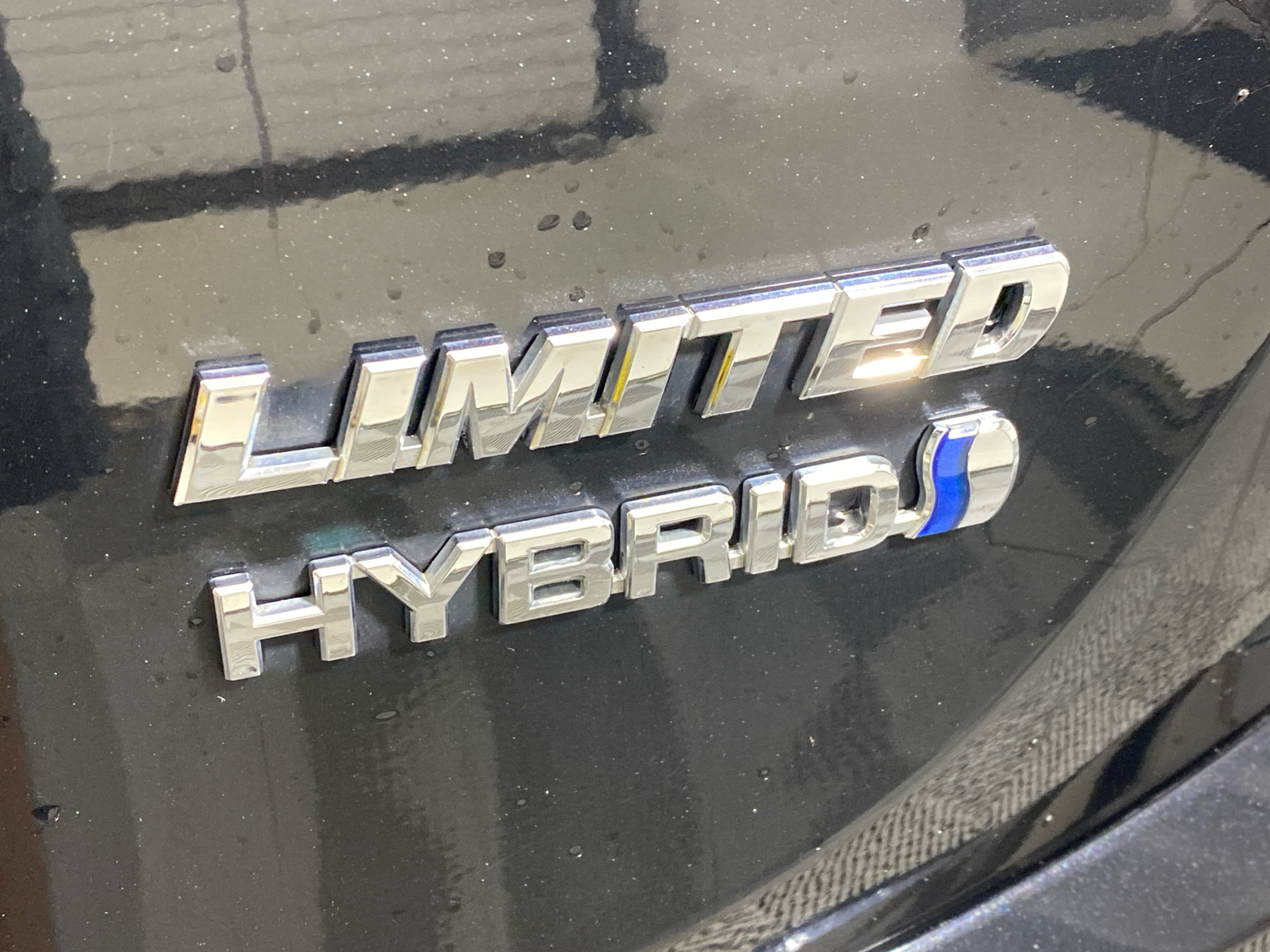 2018 Toyota RAV4 Hybrid Limited 13