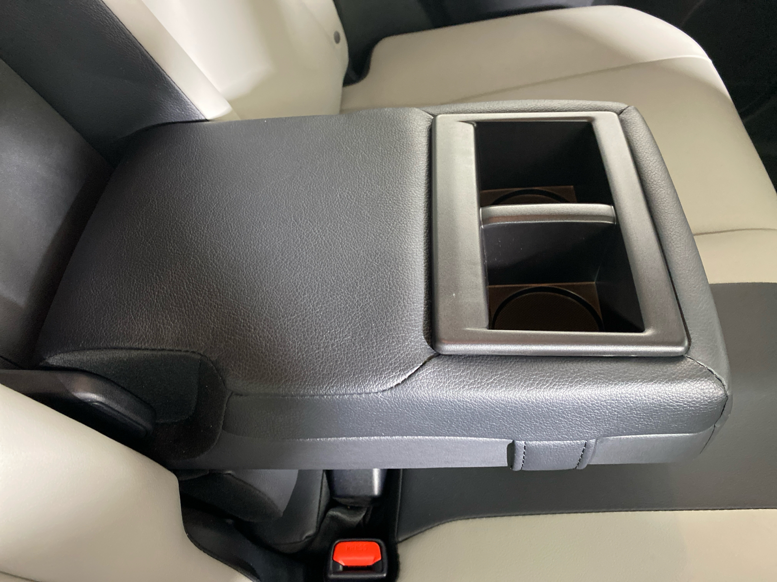 2018 Toyota RAV4 Hybrid Limited 20