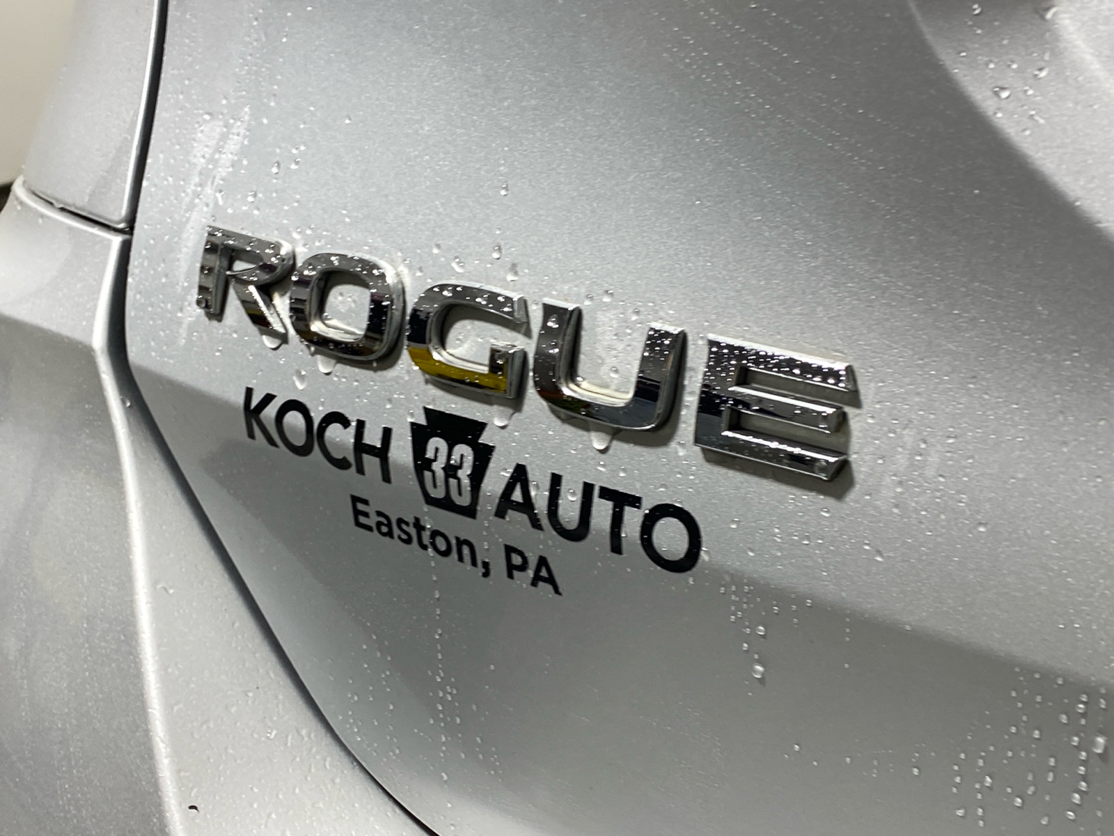 2018 Nissan Rogue SV 9