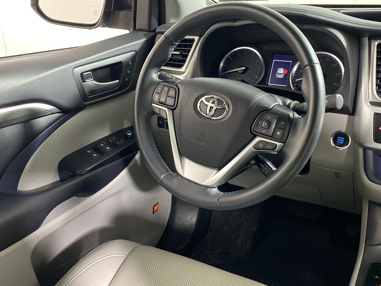 2019 Toyota Highlander Limited 23