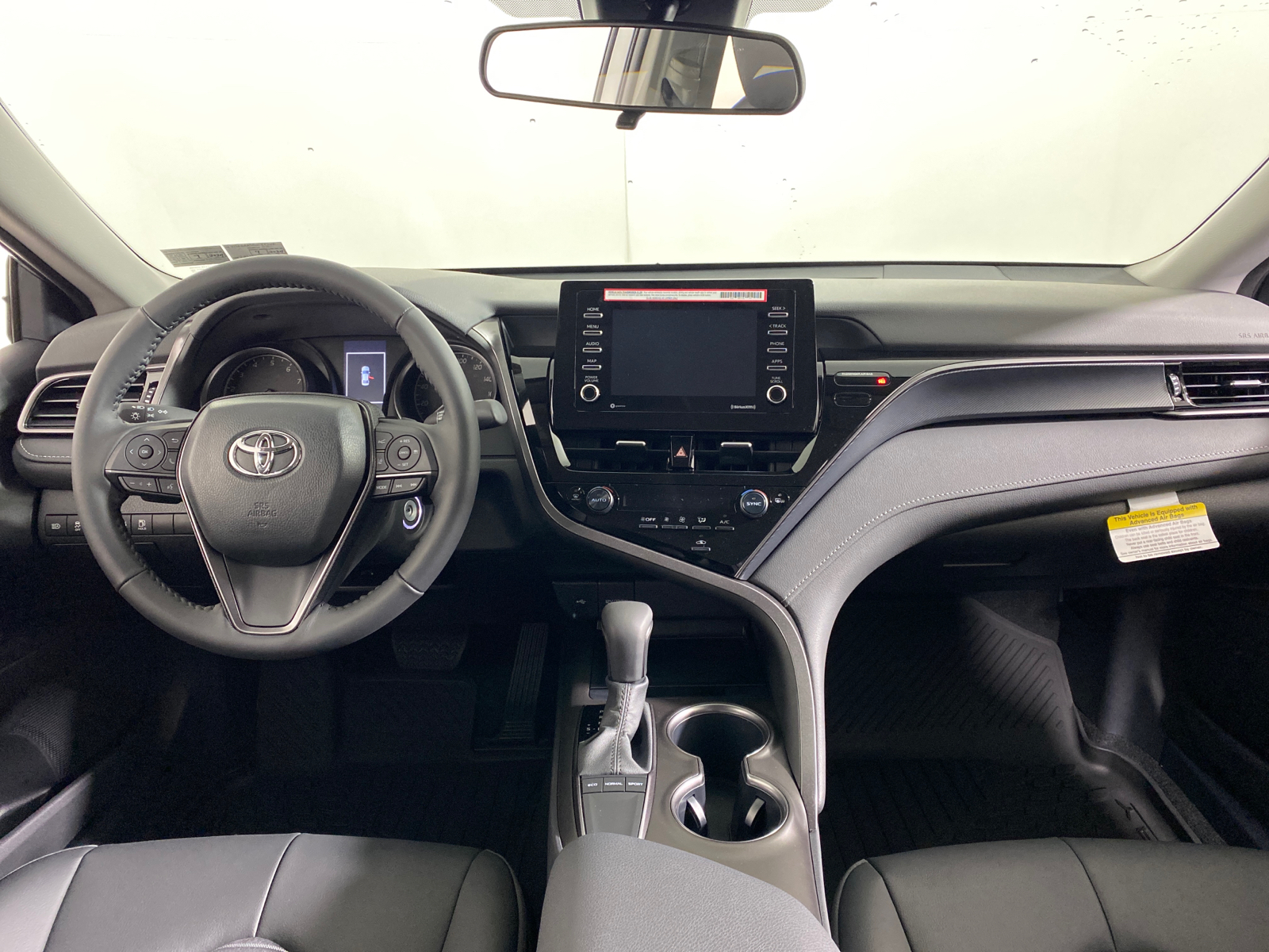 2024 Toyota Camry SE 16