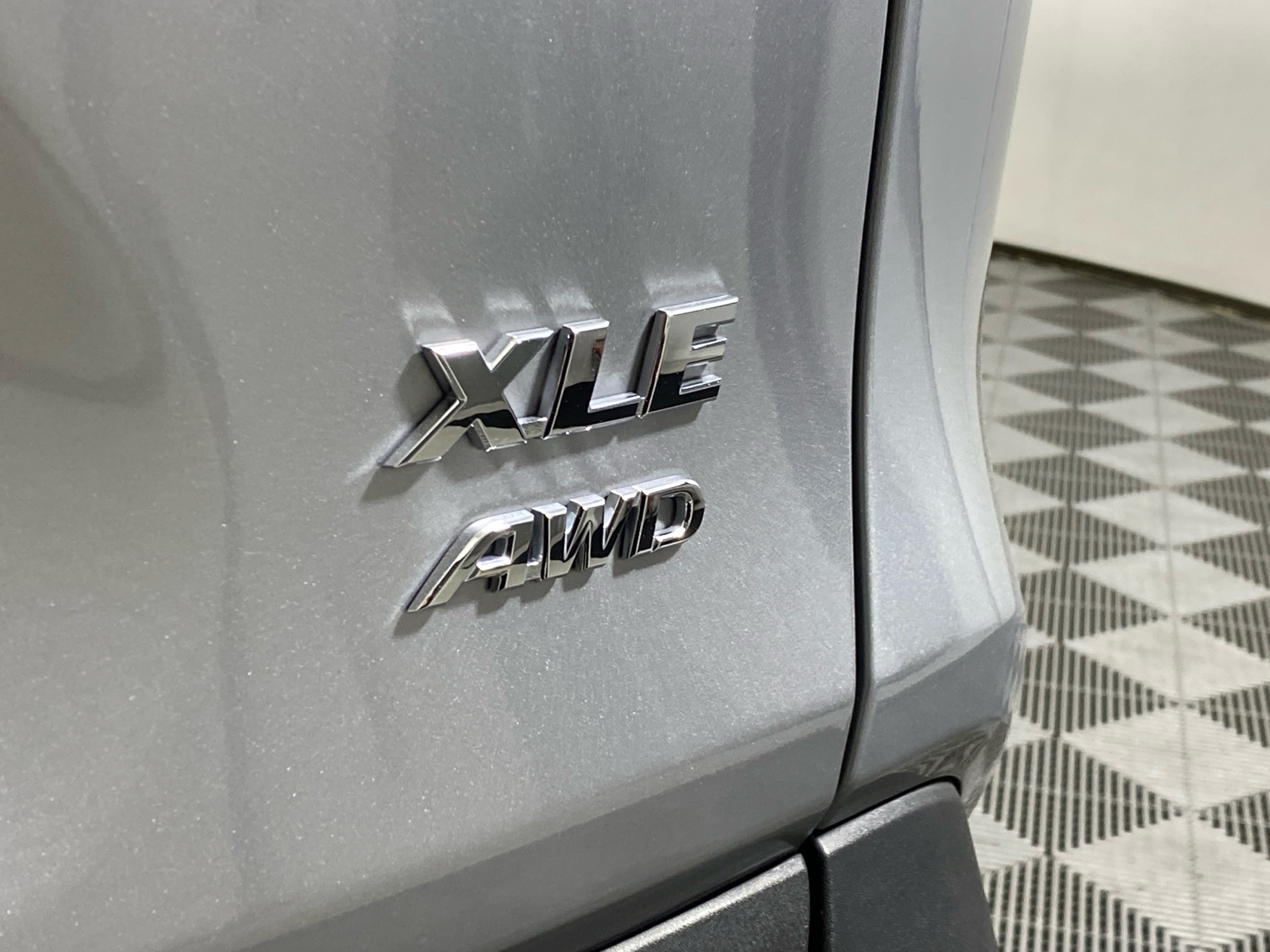 2022 Toyota RAV4 XLE 11