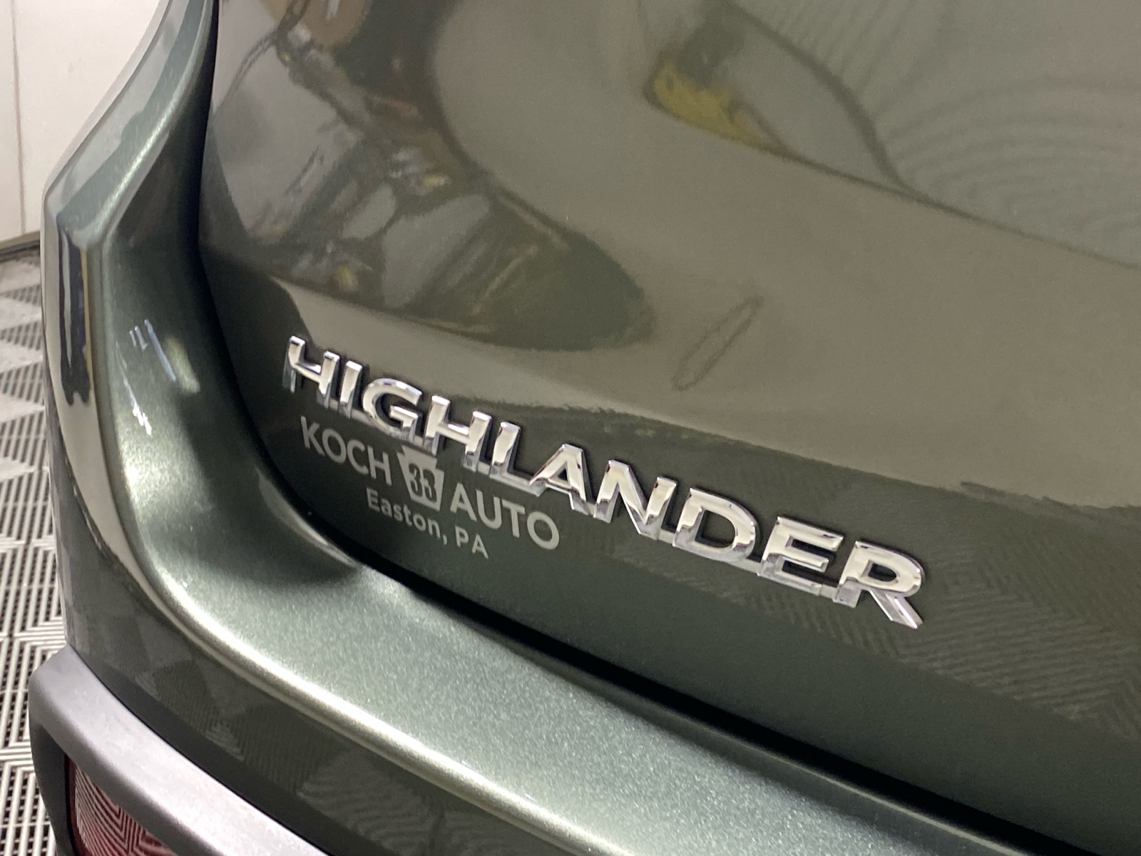 2015 Toyota Highlander LE V6 10