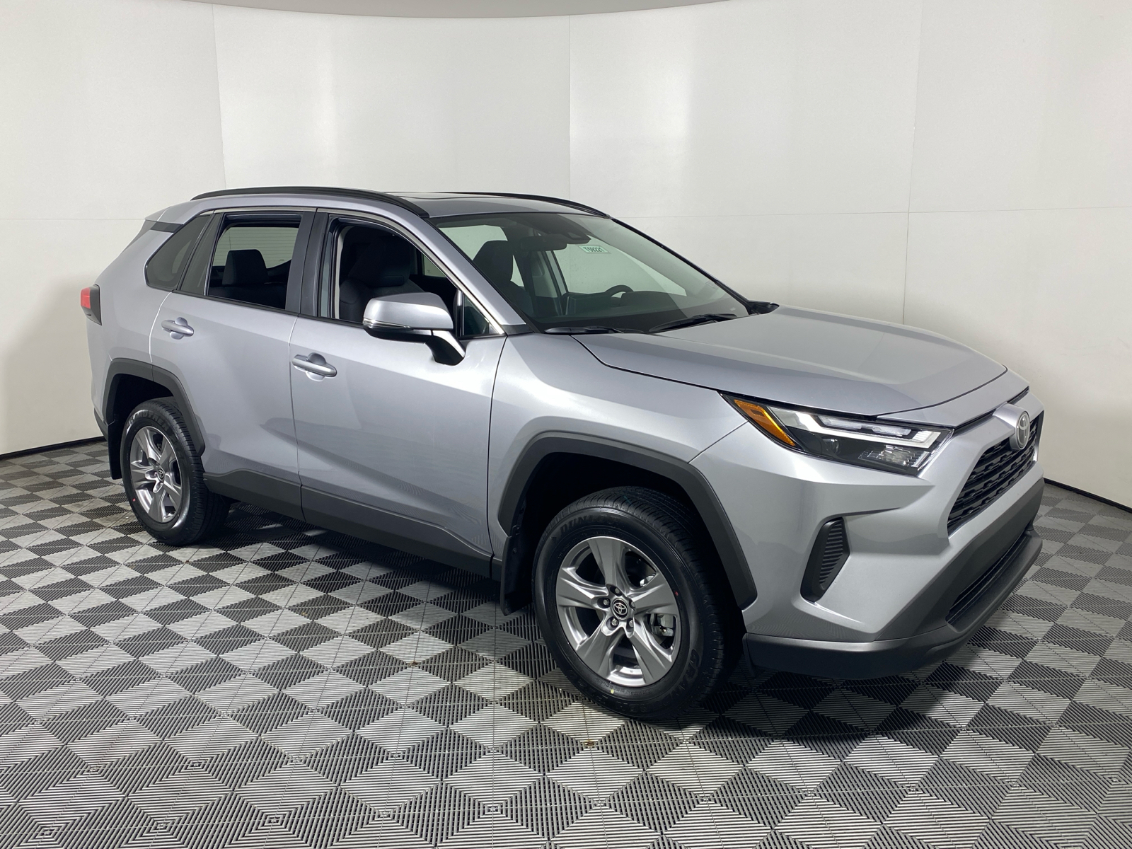 2024 Toyota RAV4 XLE 1