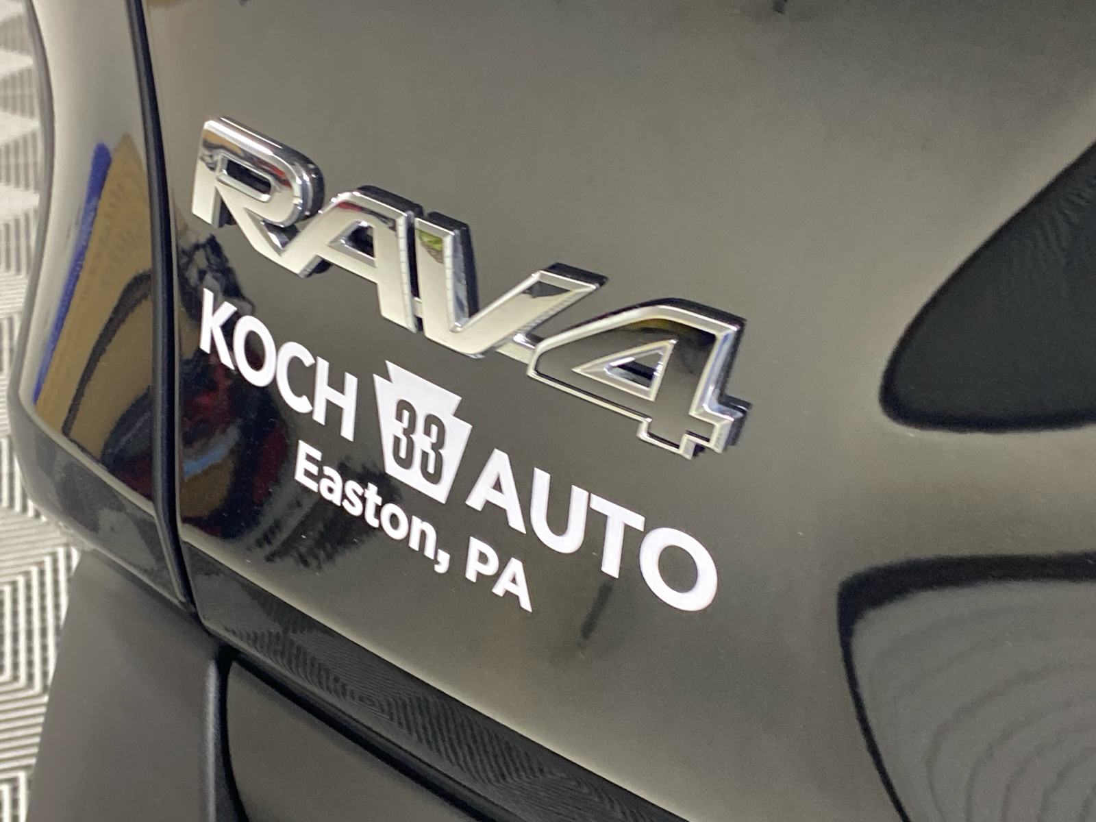2024 Toyota RAV4 XLE Premium 9