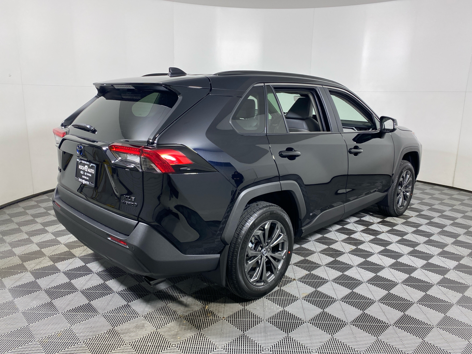 2024 Toyota RAV4 Hybrid XLE Premium 12