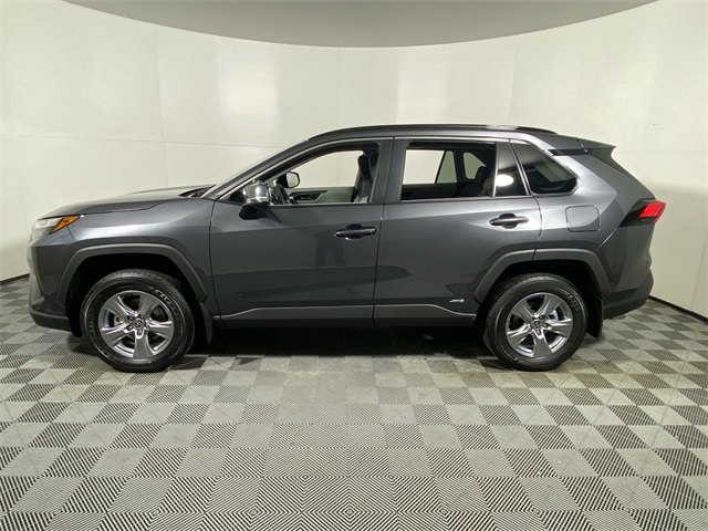 2024 Toyota RAV4 Hybrid XLE 5