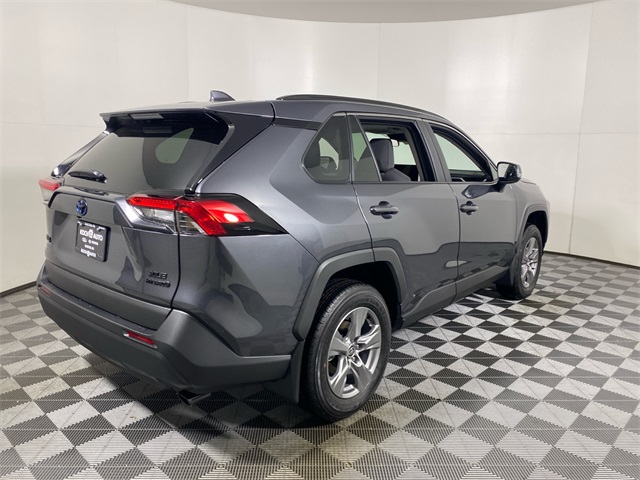 2024 Toyota RAV4 Hybrid XLE 8