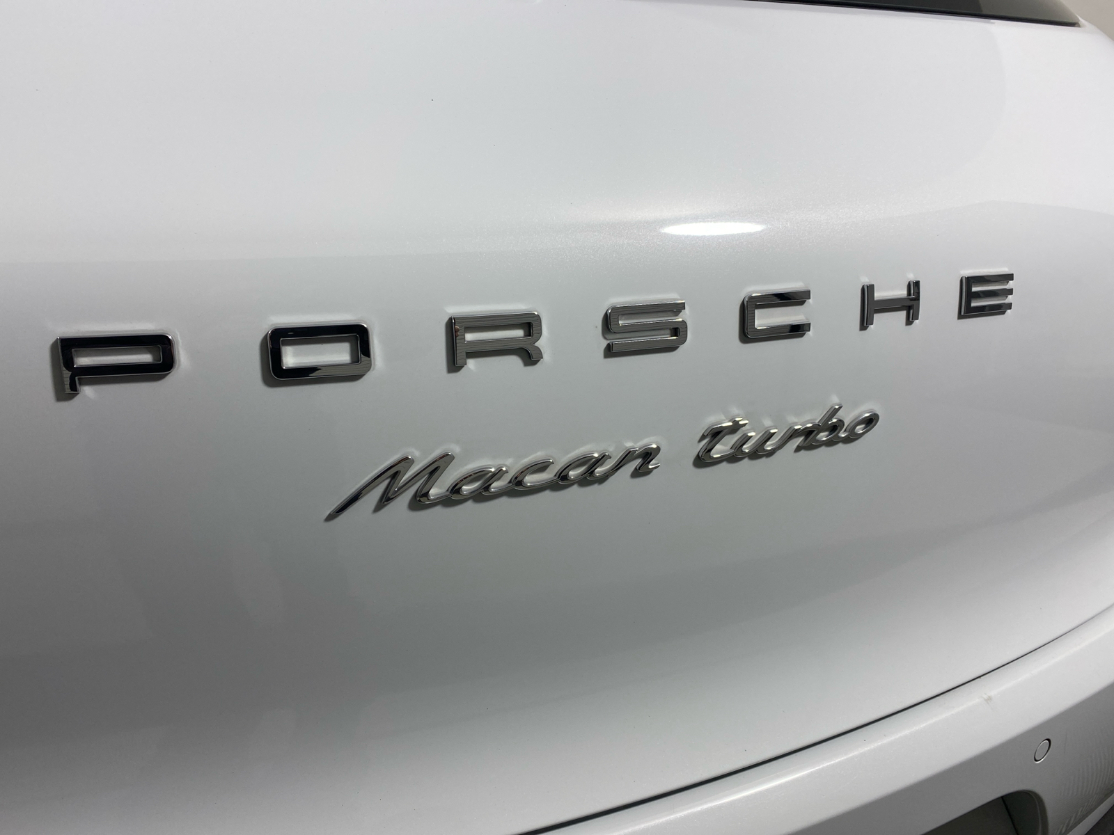 2016 Porsche Macan Turbo 9