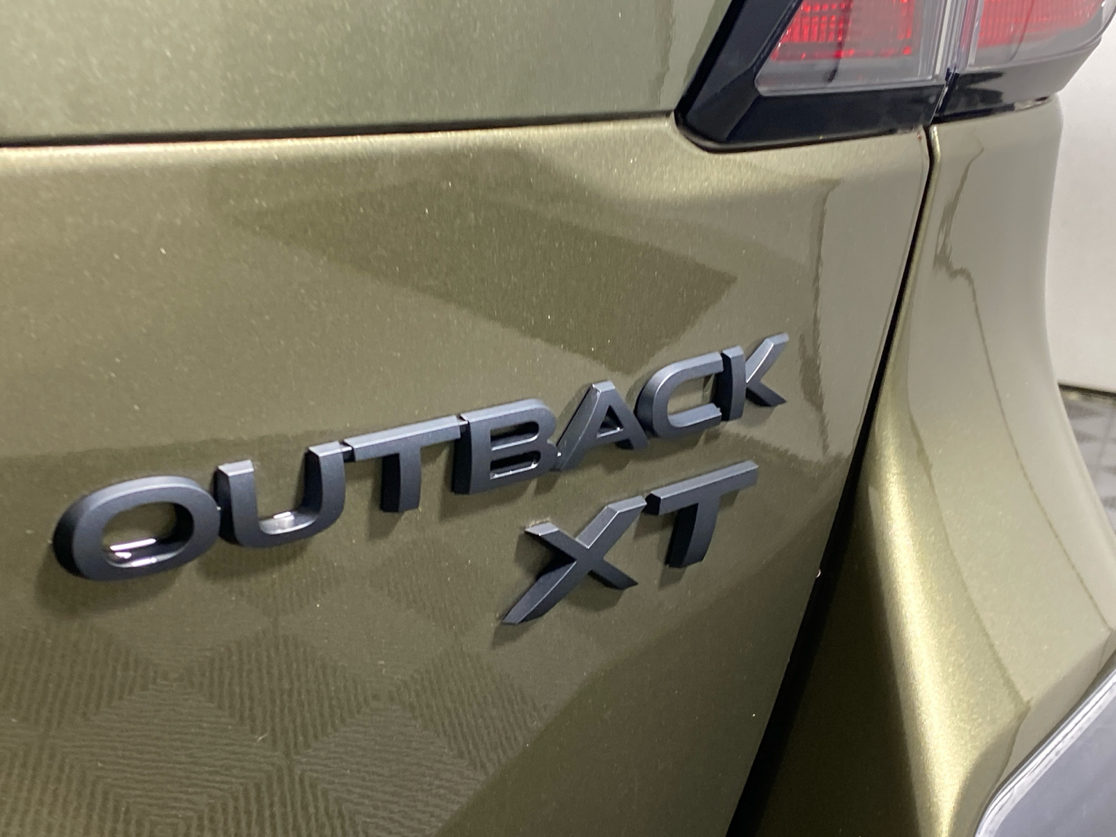 2020 Subaru Outback Onyx Edition XT 10