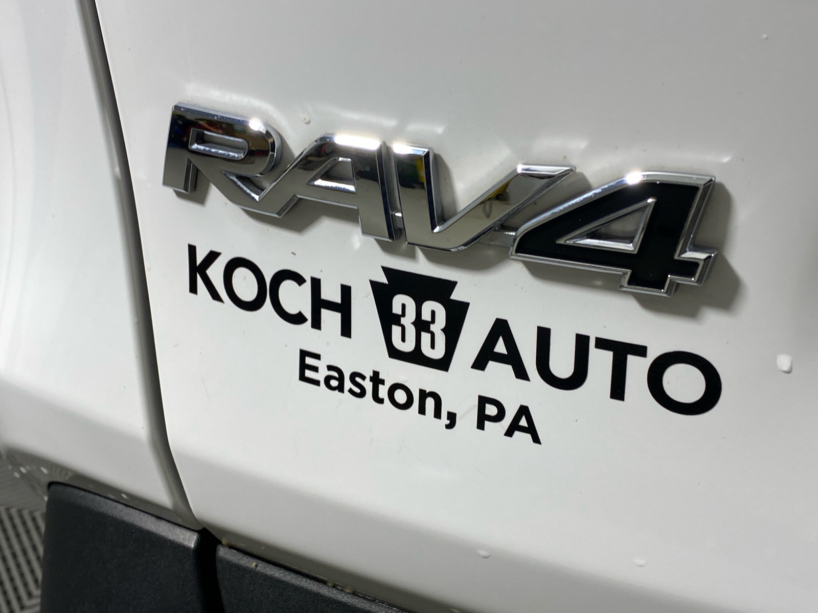 2023 Toyota RAV4 XLE 10