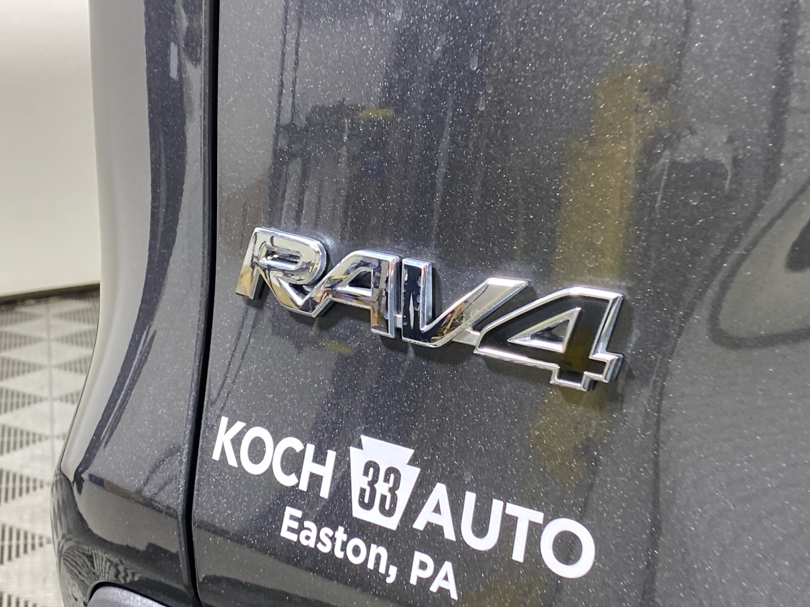 2021 Toyota RAV4 XLE 10
