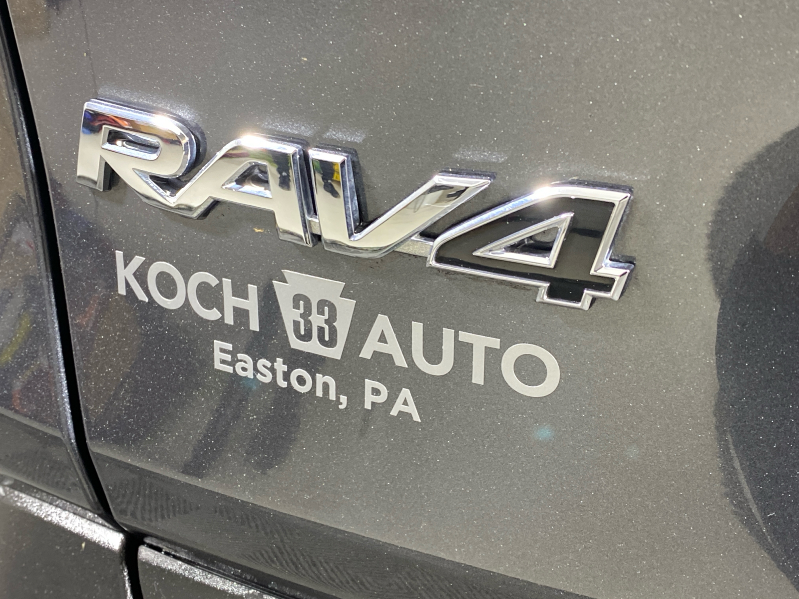 2021 Toyota RAV4 LE 10