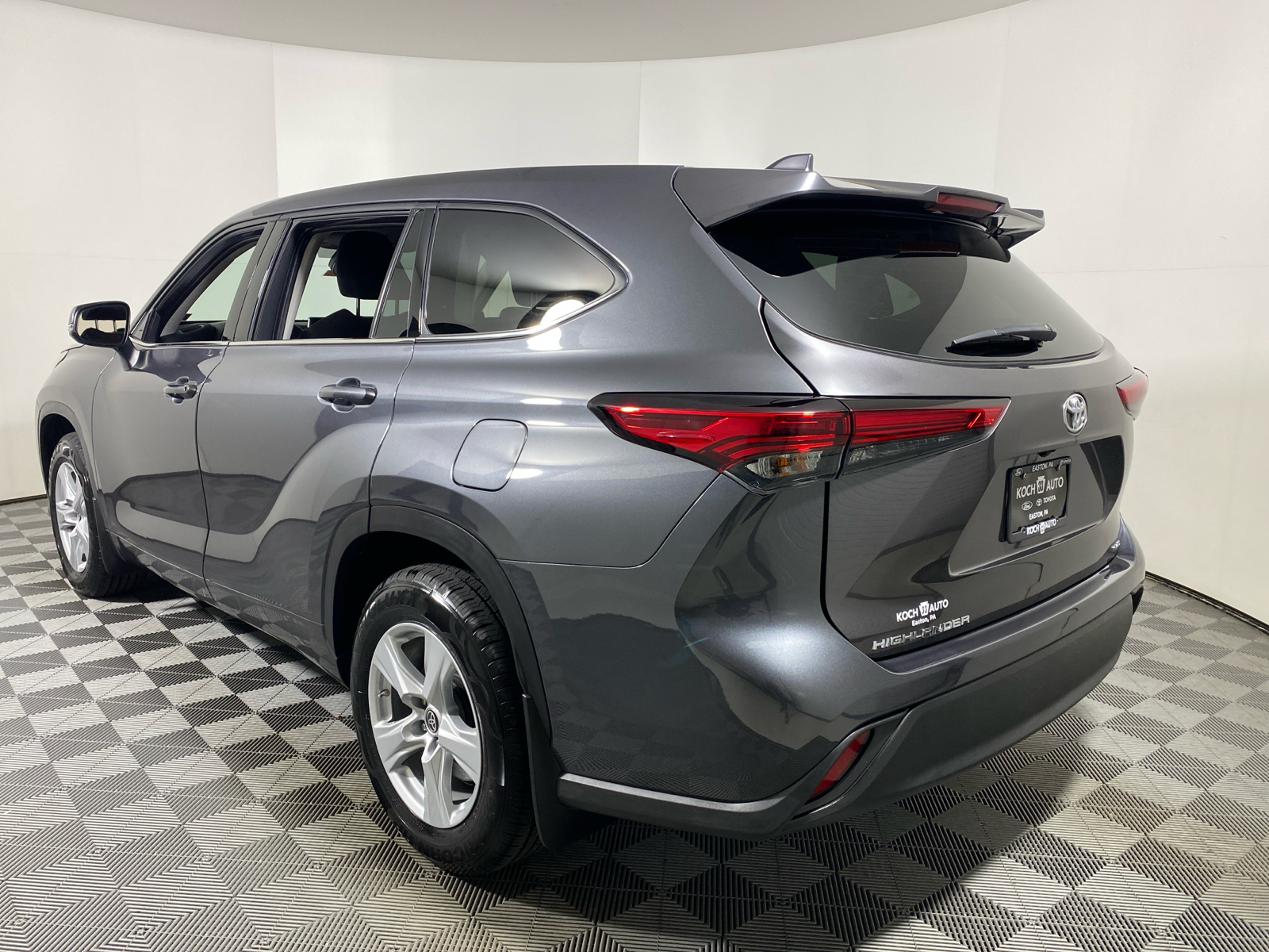 2021 Toyota Highlander L 8