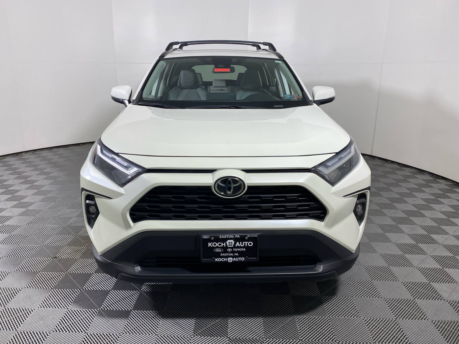 2022 Toyota RAV4 XLE Premium 3