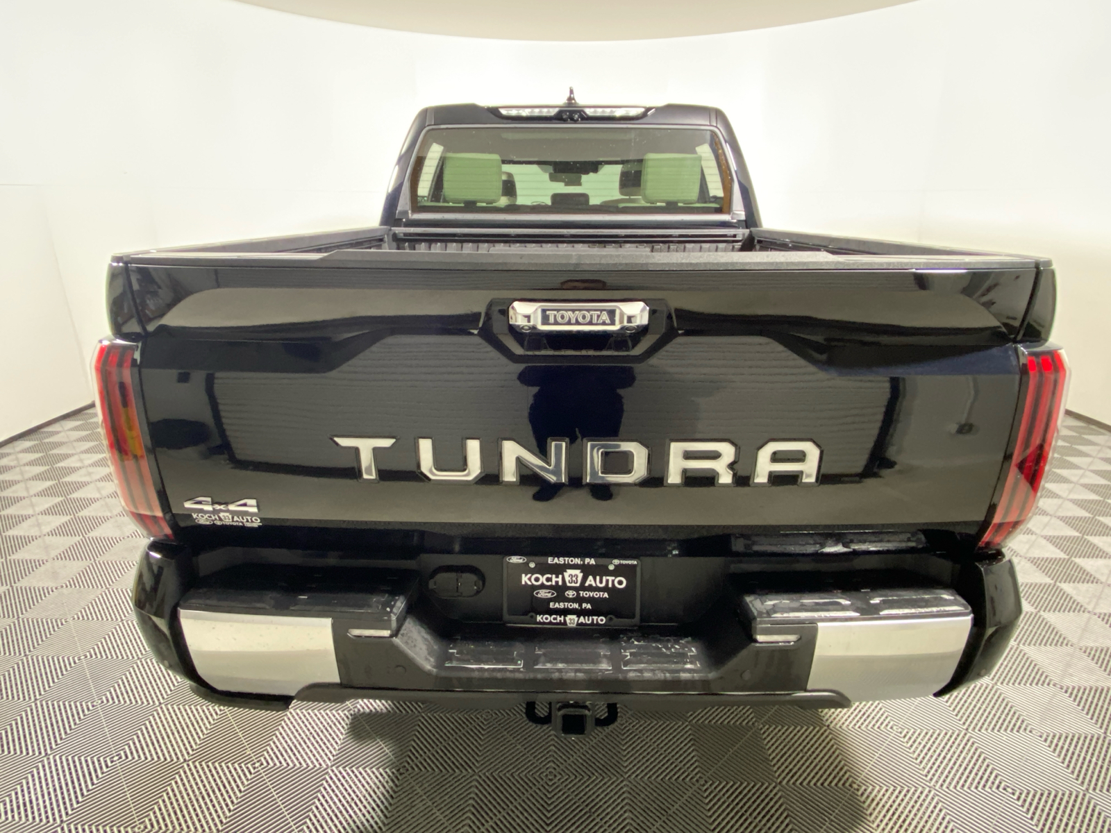 2023 Toyota Tundra Hybrid Capstone 9