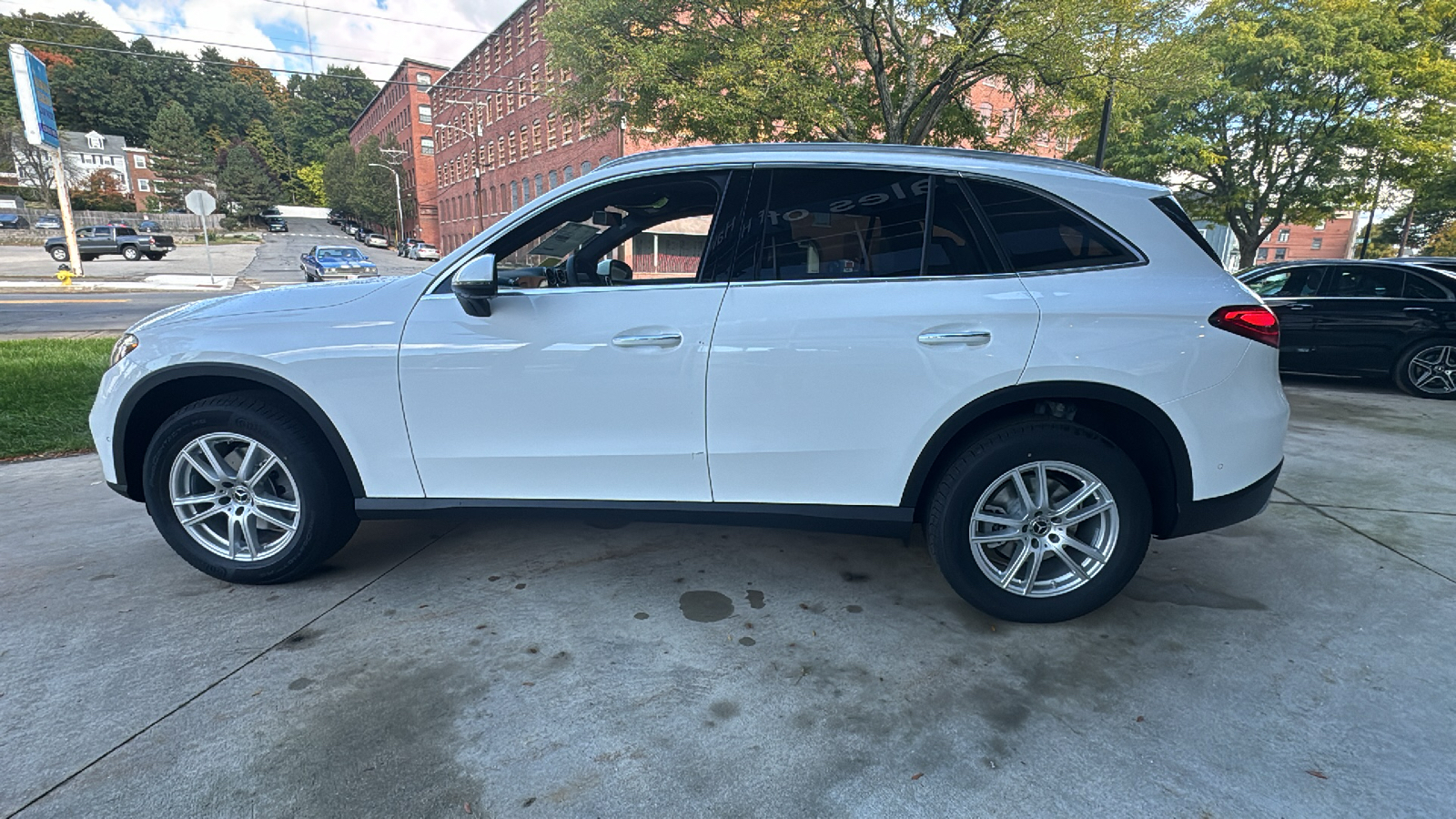 2025 Mercedes-Benz GLC GLC 300 5