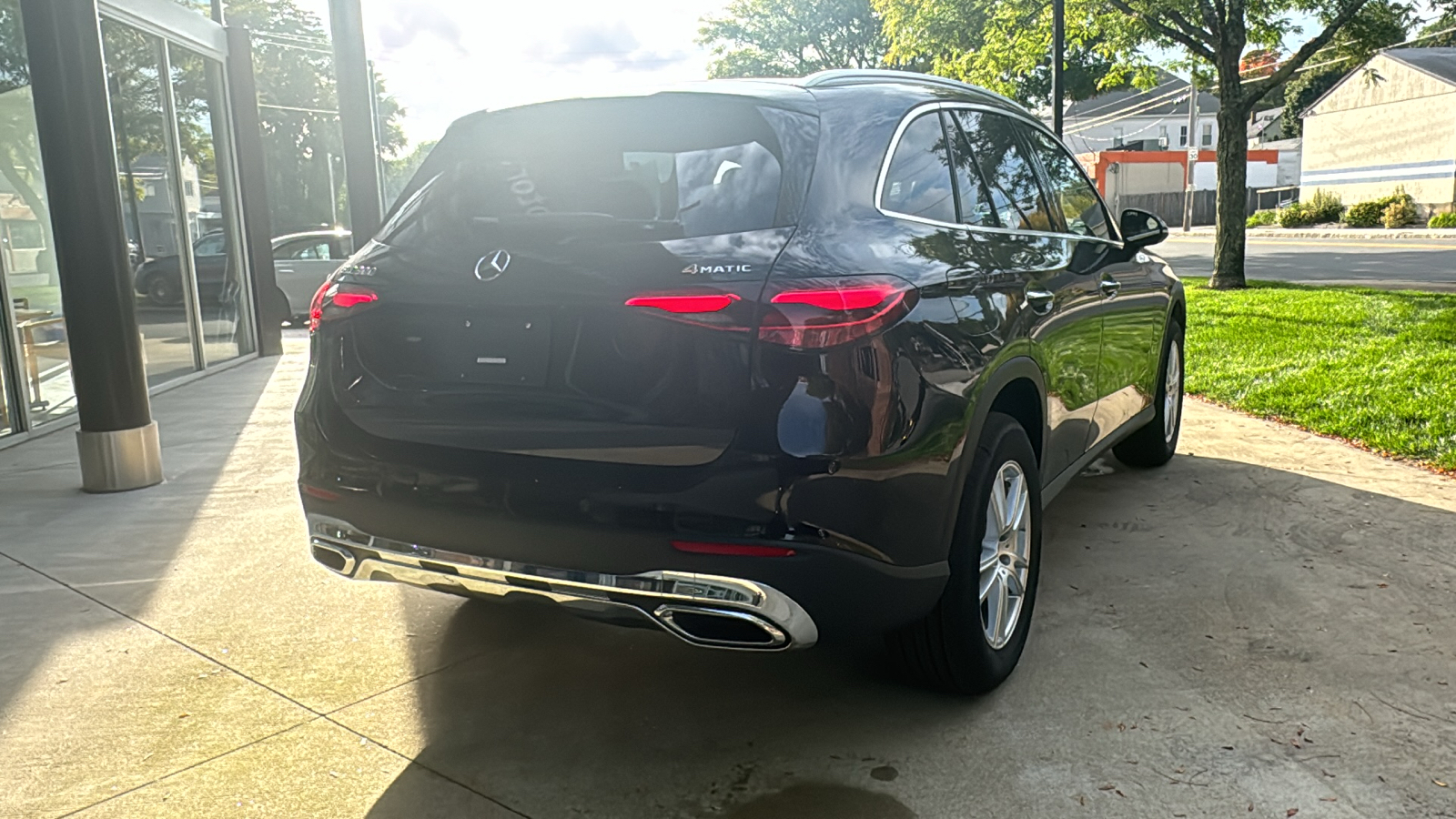 2025 Mercedes-Benz GLC GLC 300 9