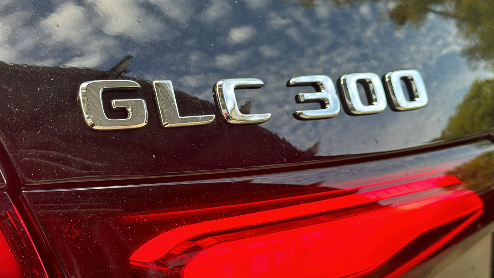 2025 Mercedes-Benz GLC GLC 300 27