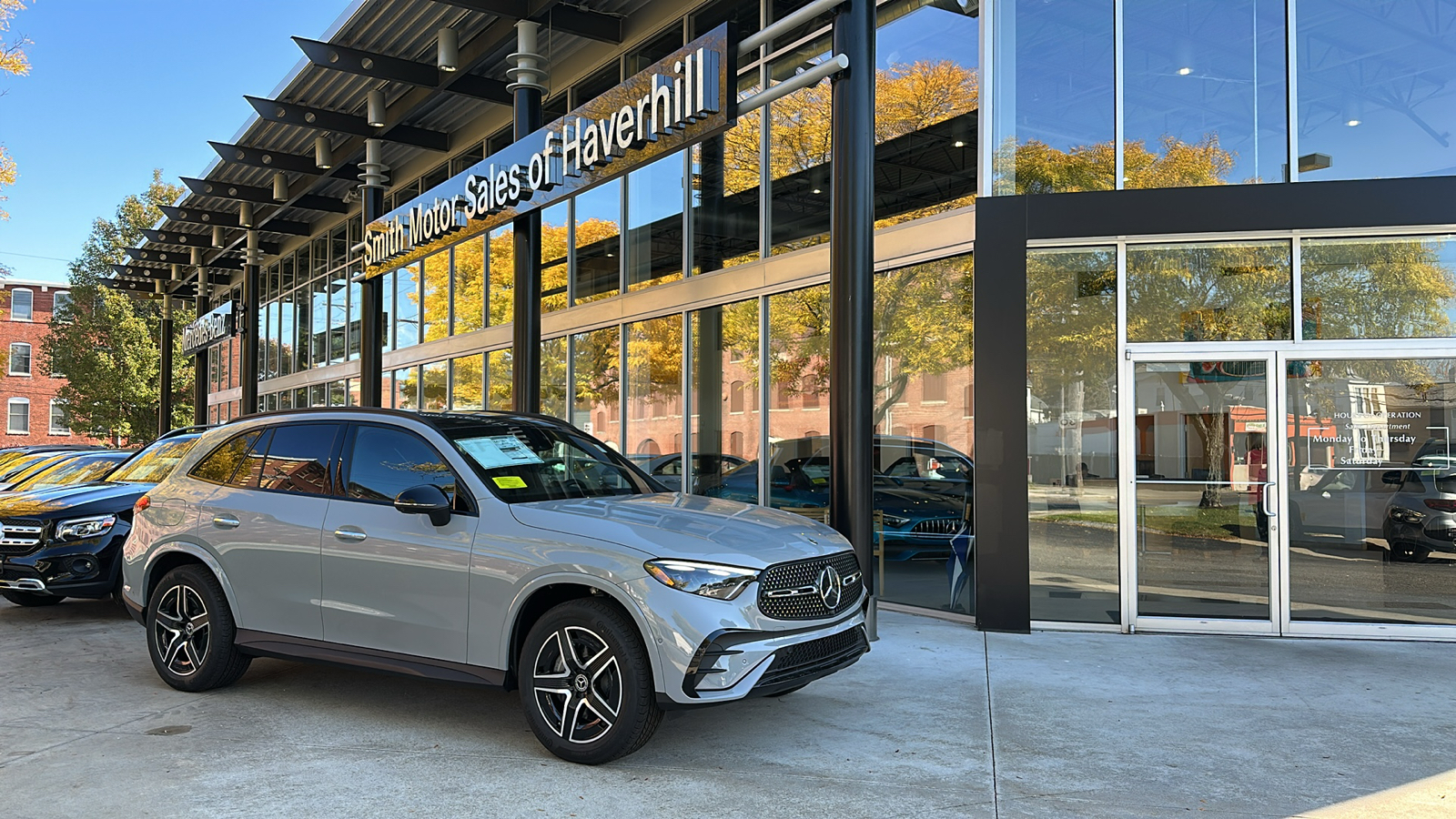 2025 Mercedes-Benz GLC GLC 350e 1