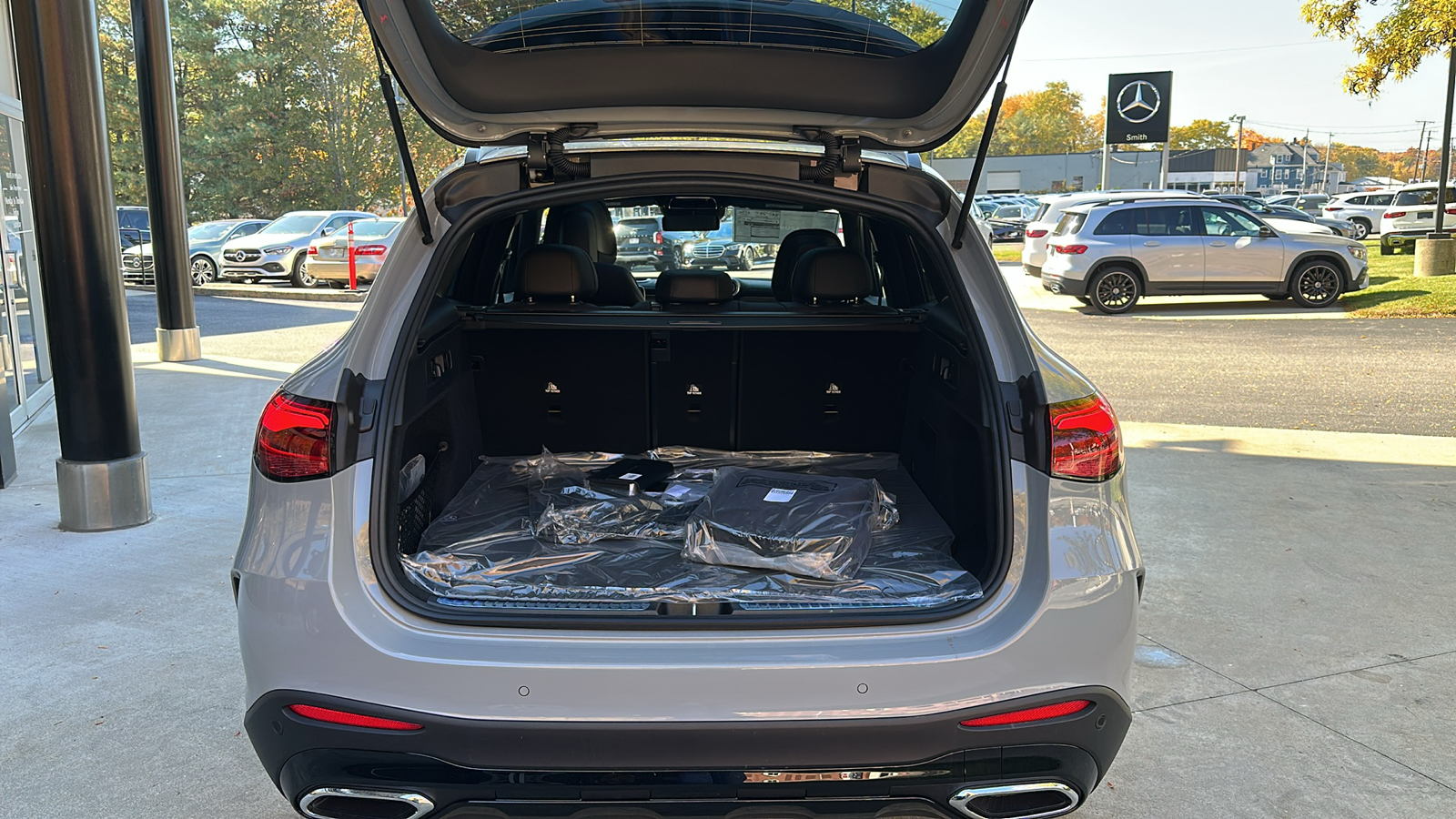 2025 Mercedes-Benz GLC GLC 350e 5