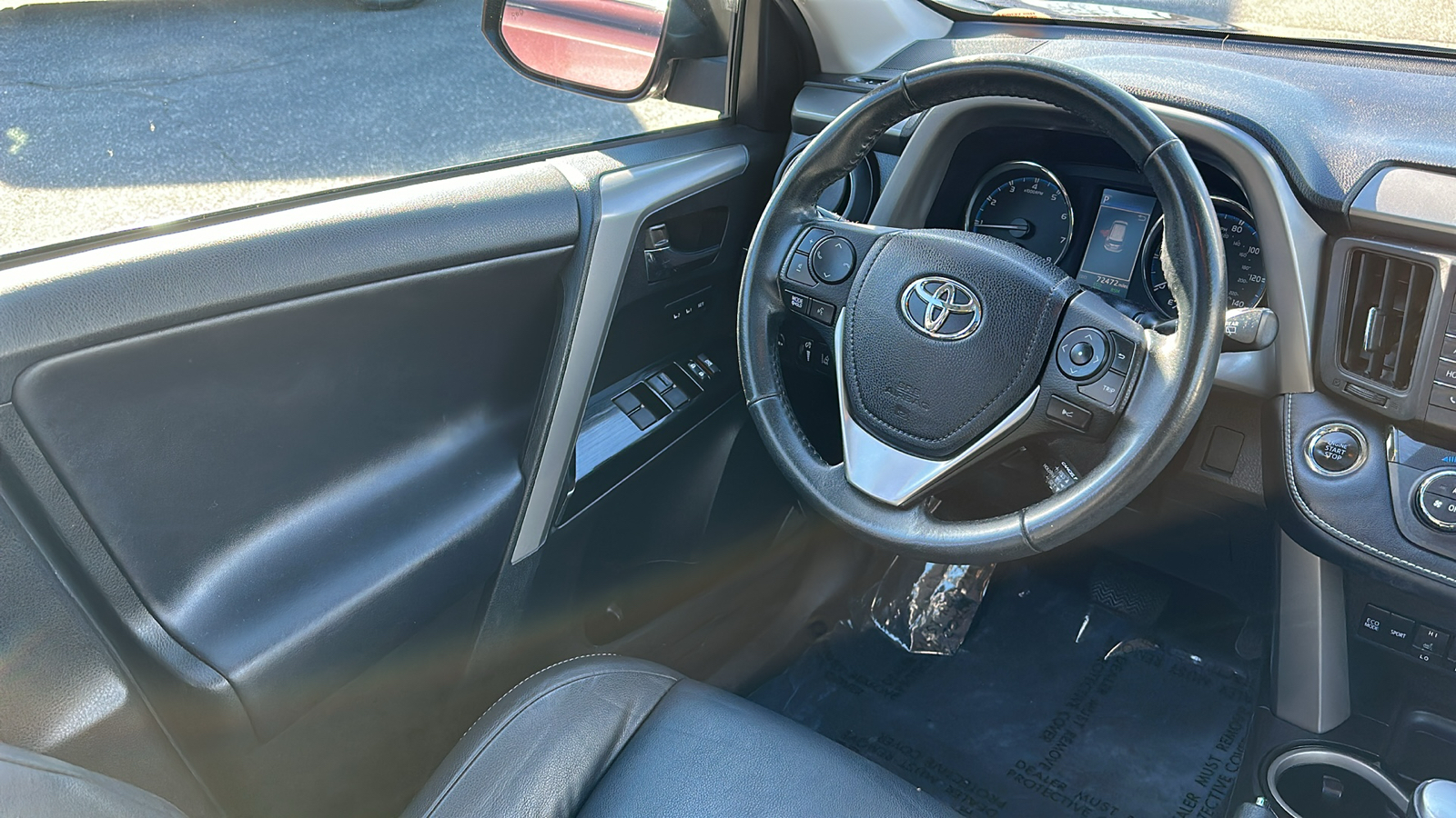 2018 Toyota RAV4 Limited 23
