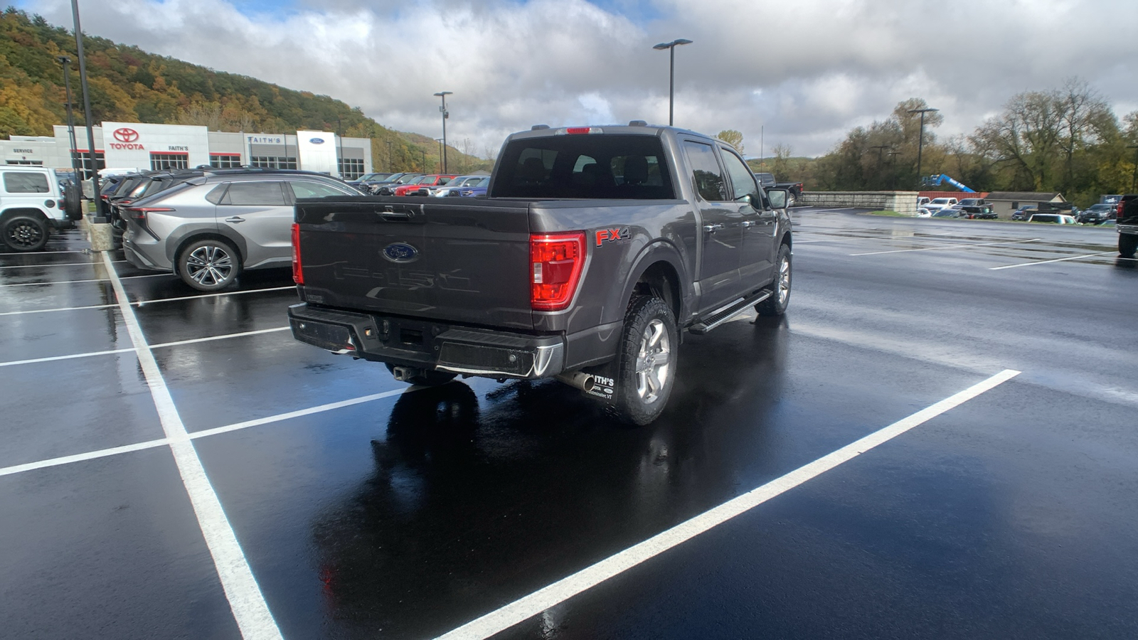 2022 Ford F-150 XLT 3