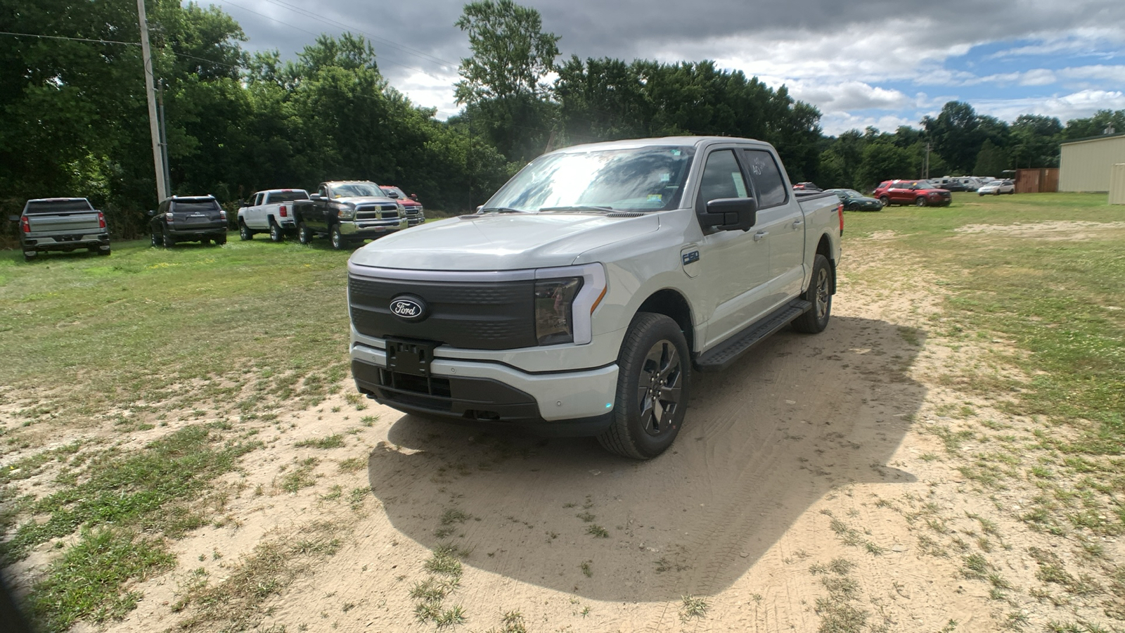 2024 Ford F-150 Lightning Flash 7