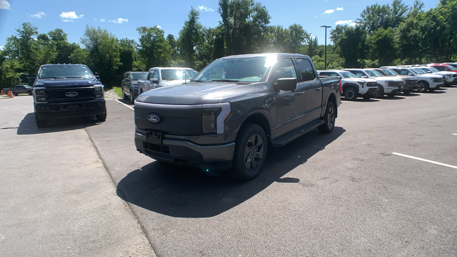 2024 Ford F-150 Lightning Flash 7