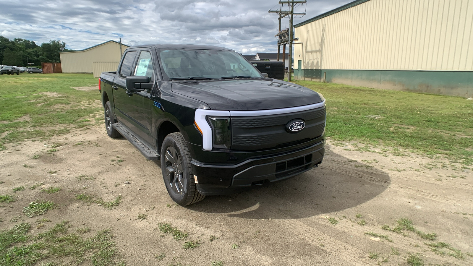 2024 Ford F-150 Lightning Flash 1