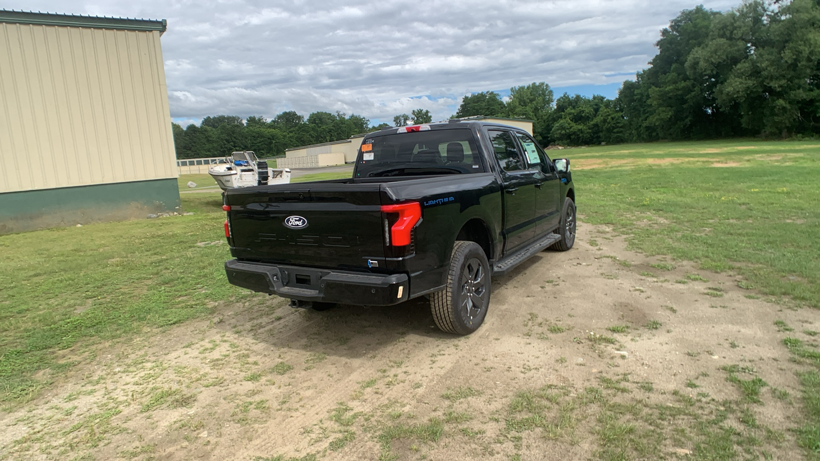 2024 Ford F-150 Lightning Flash 3