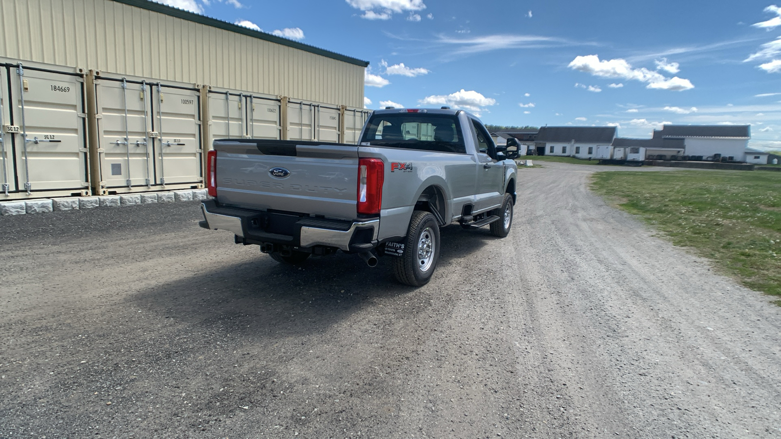 2024 Ford Super Duty F-250 SRW XL 3