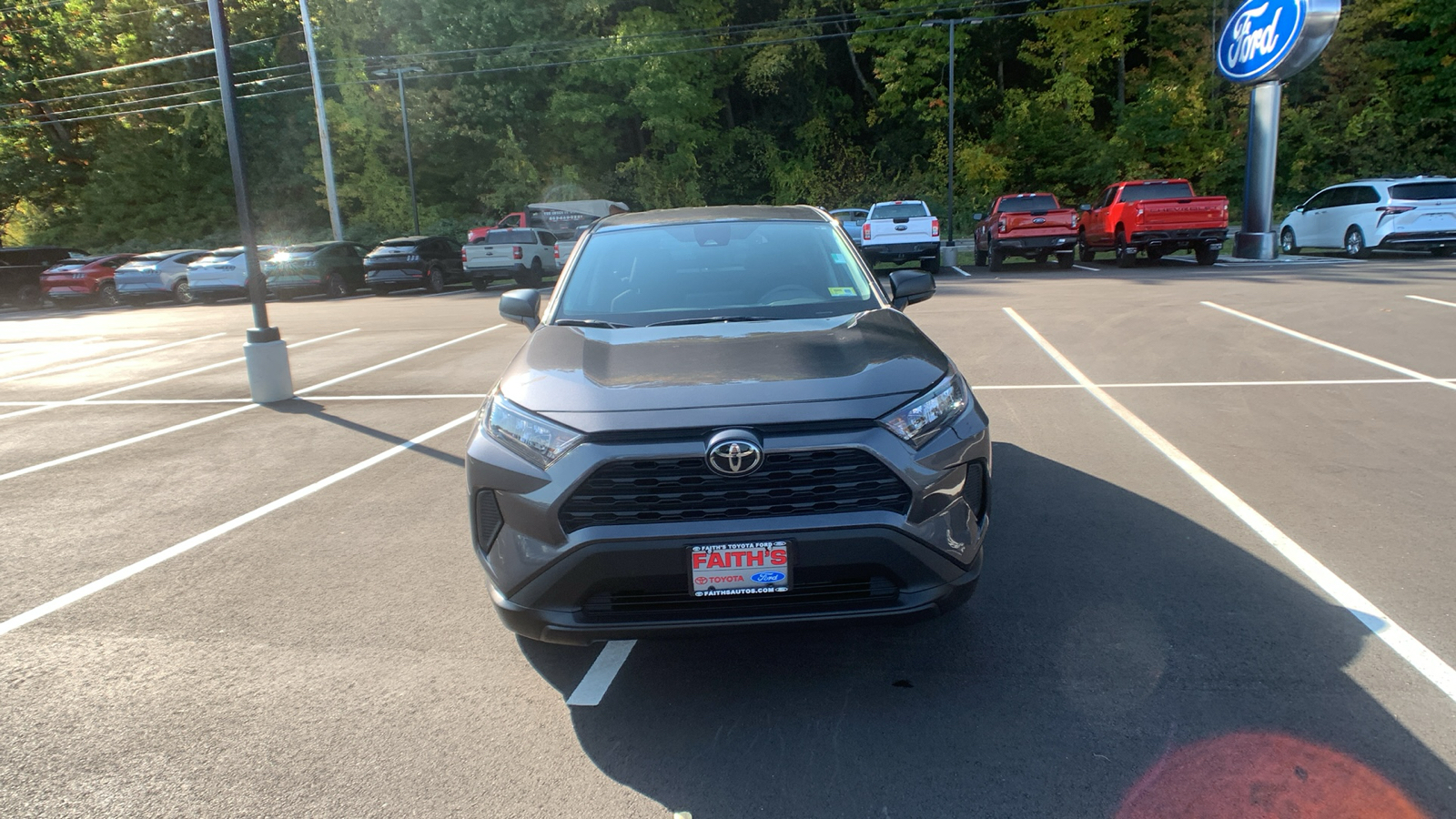 2022 Toyota RAV4 LE 8