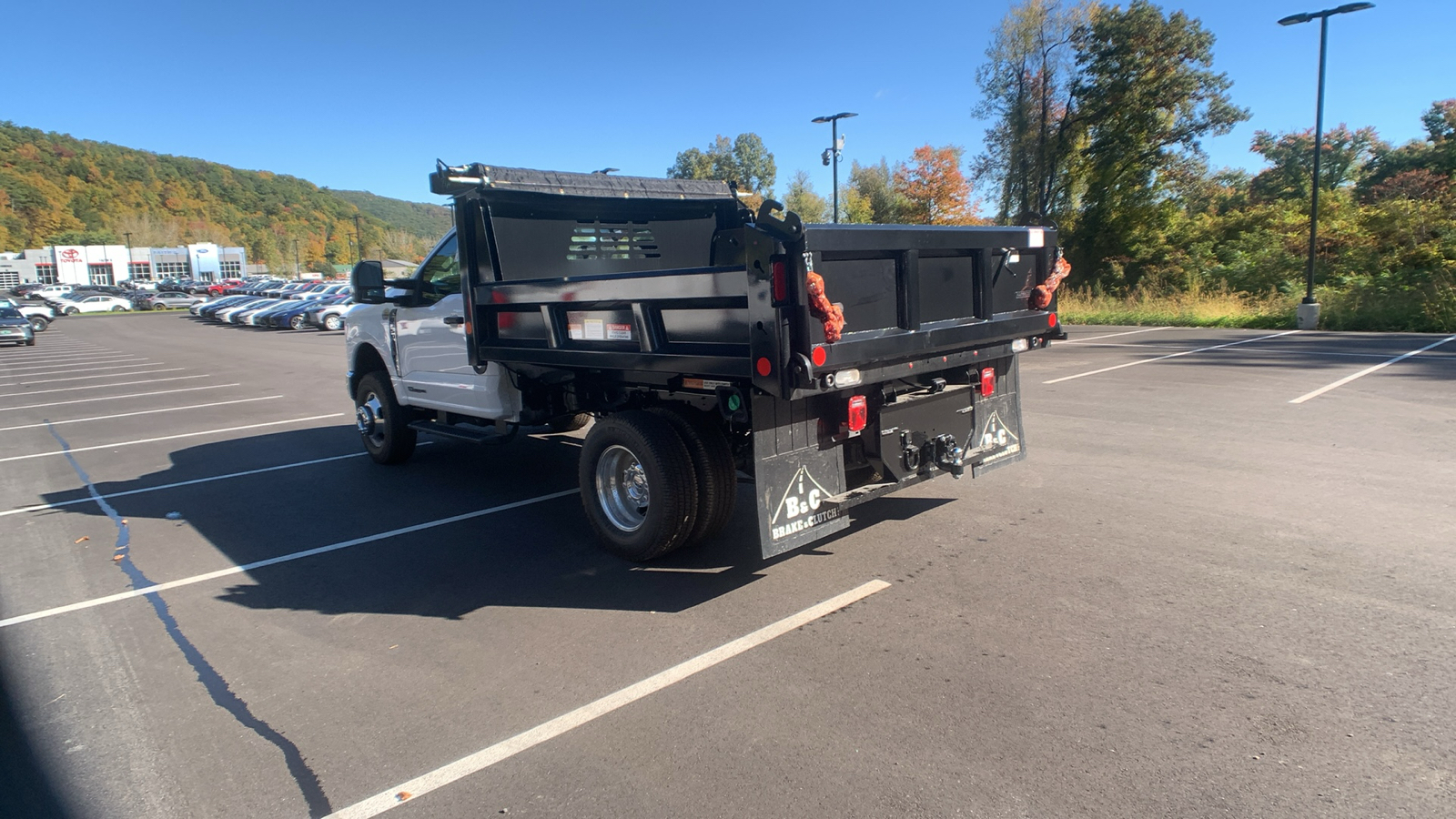 2024 Ford Super Duty F-350 DRW XL 5