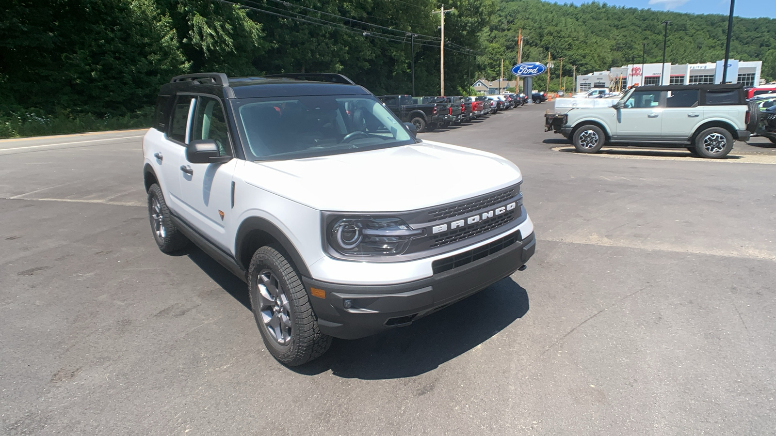 2024 Ford Bronco Sport Badlands 1