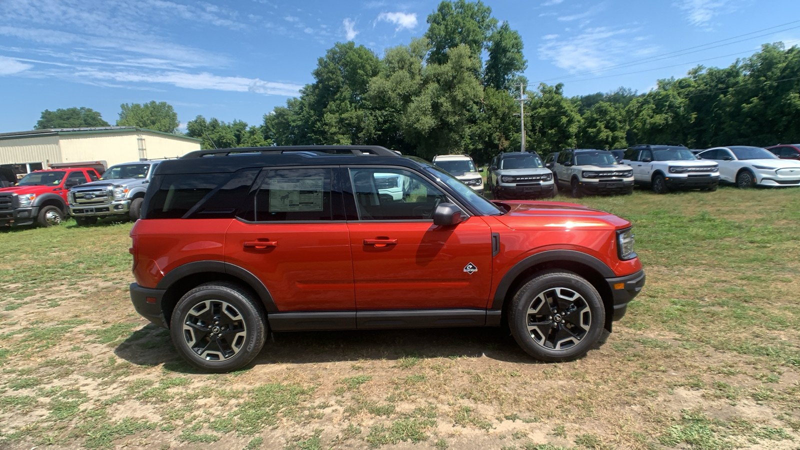 2024 Ford Bronco Sport Outer Banks 2