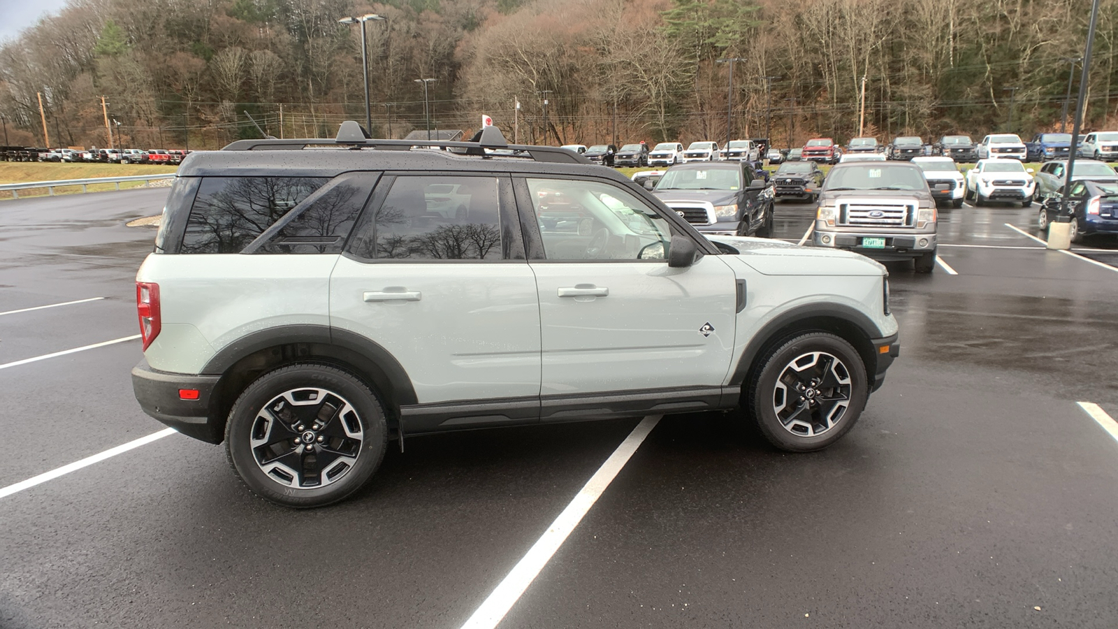 2021 Ford Bronco Sport Outer Banks 2