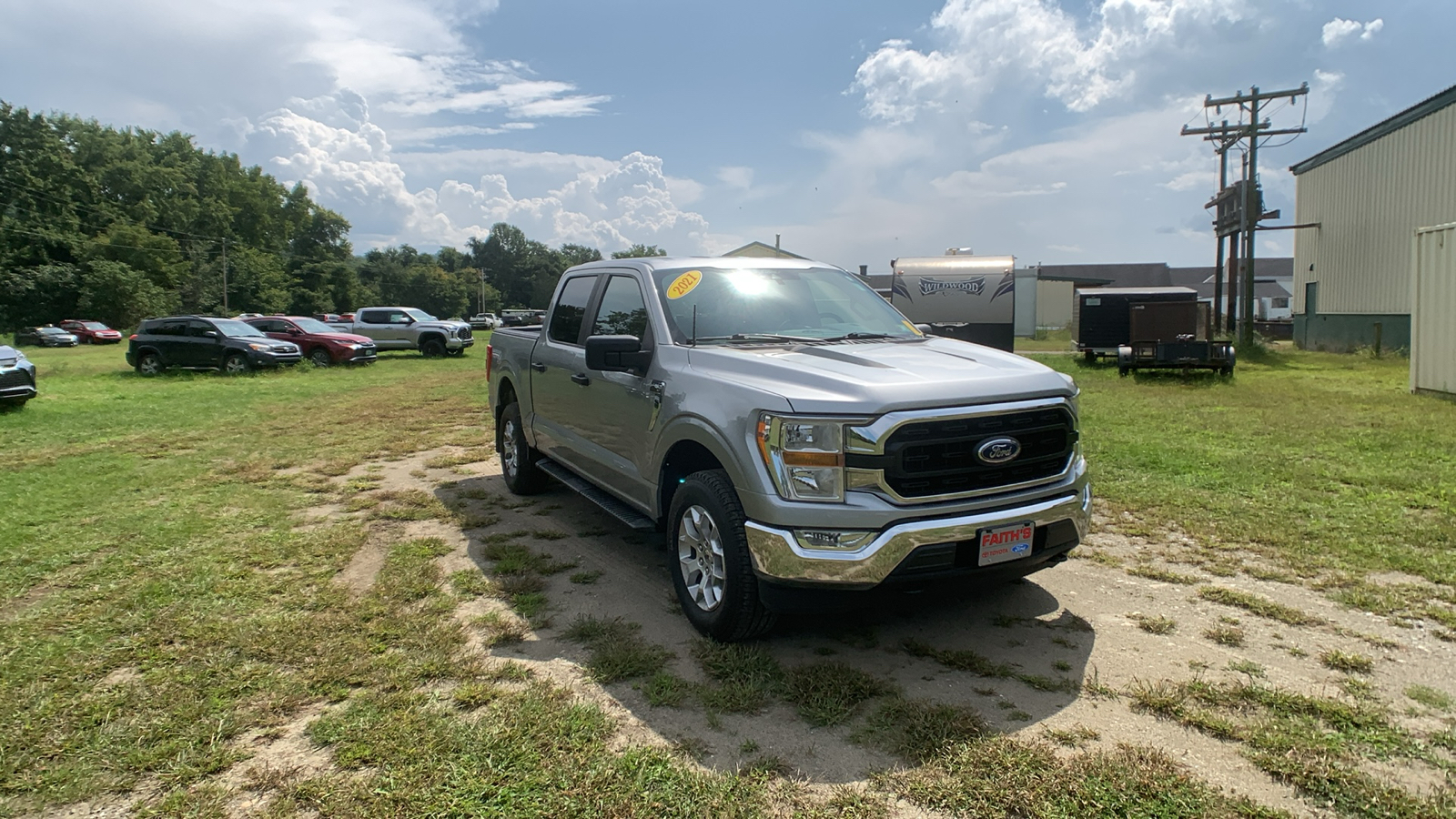 2021 Ford F-150 XLT 2