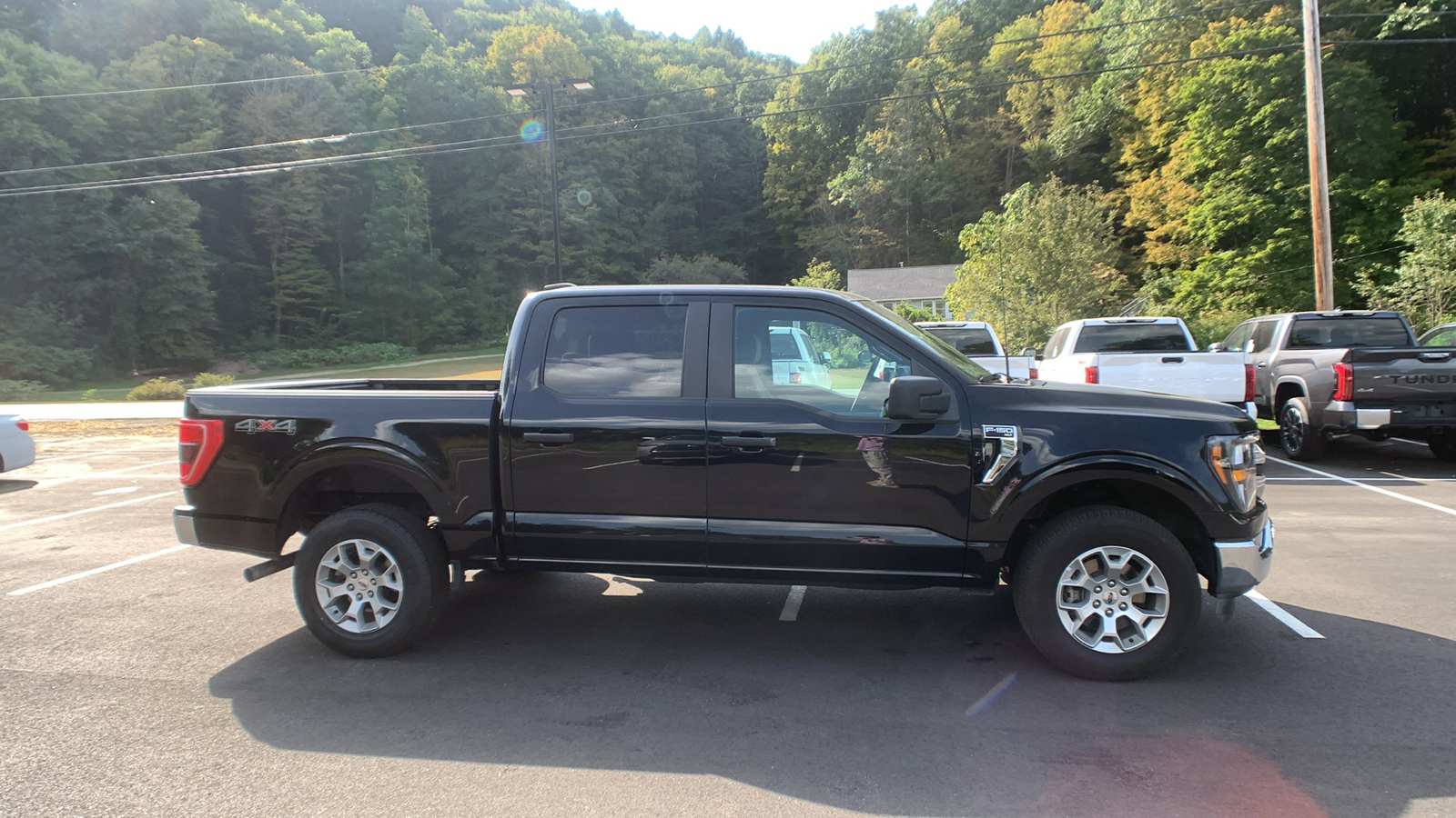 2023 Ford F-150 XLT 2