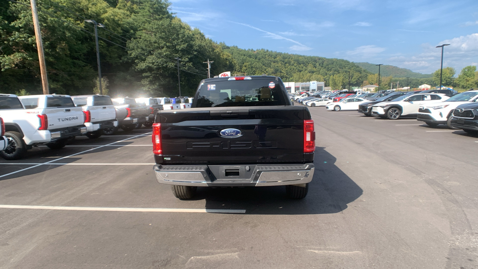 2023 Ford F-150 XLT 4