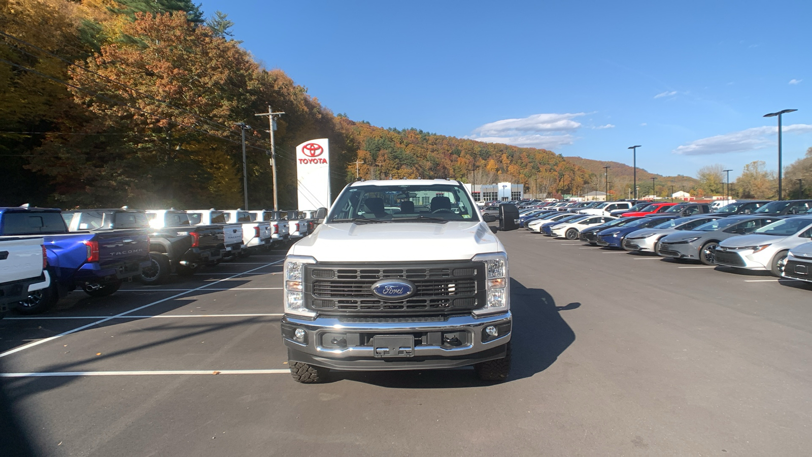 2024 Ford Super Duty F-250 SRW XL 8