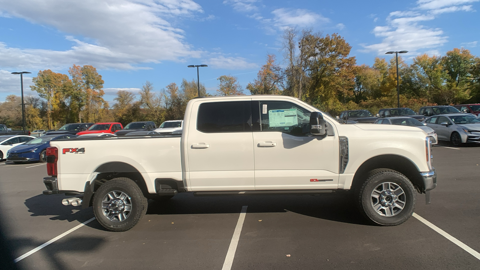 2024 Ford Super Duty F-350 SRW LARIAT 2