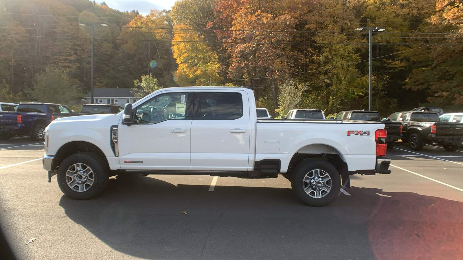 2024 Ford Super Duty F-350 SRW LARIAT 7