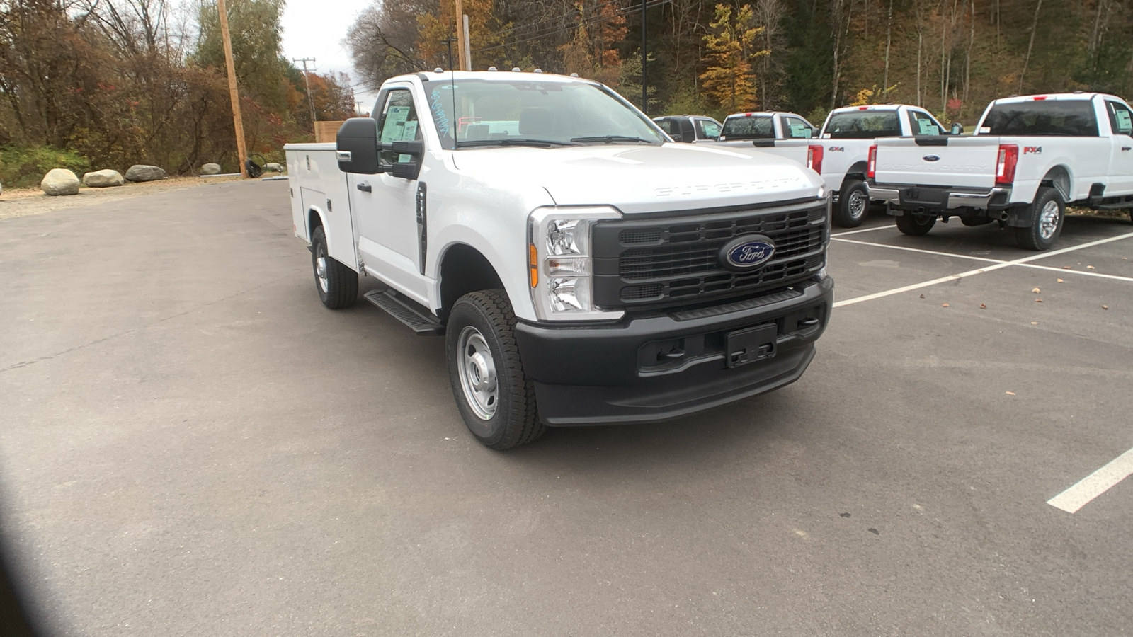 2024 Ford Super Duty F-350 SRW XL 1