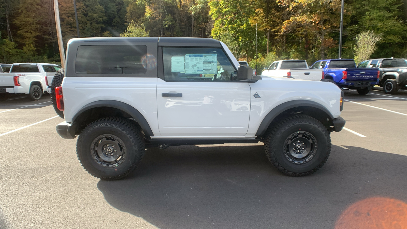 2024 Ford Bronco Black Diamond 2