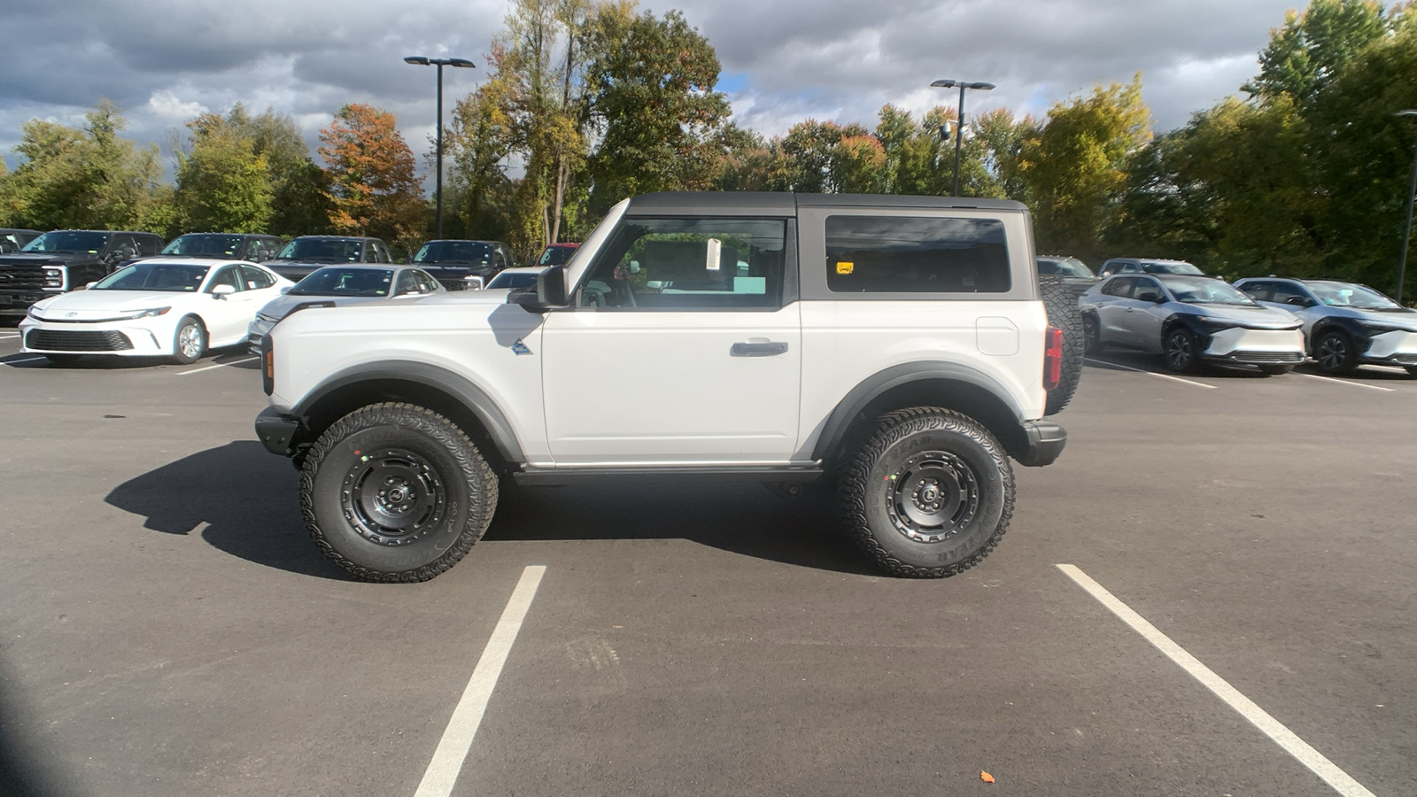 2024 Ford Bronco Black Diamond 6