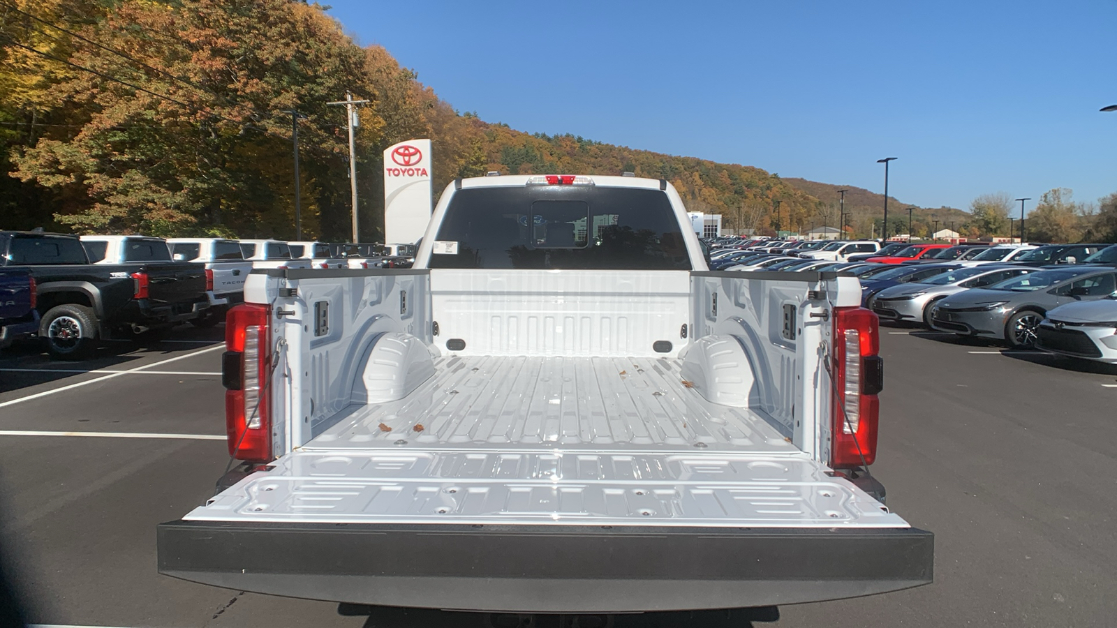 2024 Ford Super Duty F-250 SRW LARIAT 5