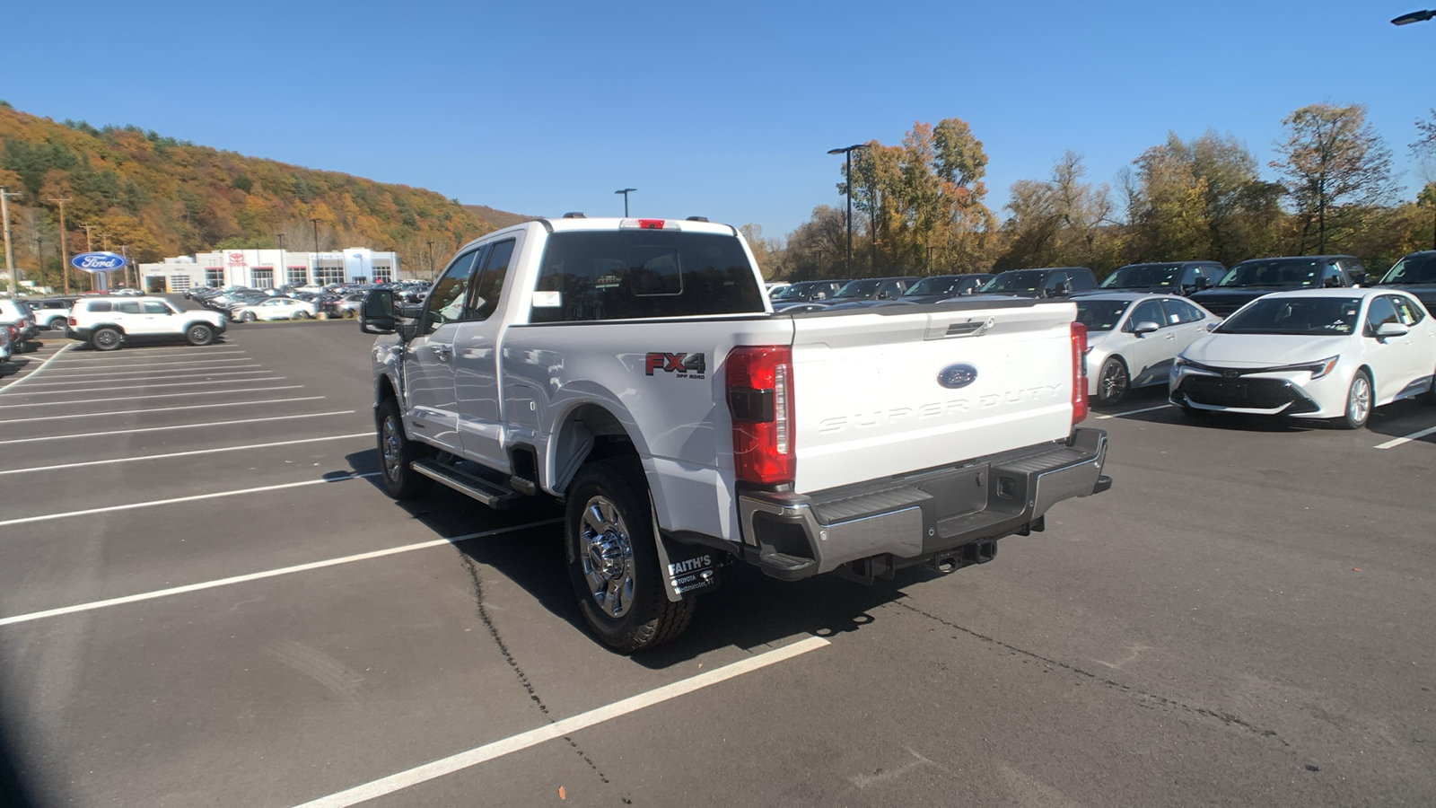 2024 Ford Super Duty F-250 SRW LARIAT 6